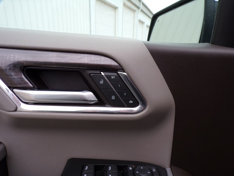 2024 Chevrolet Silverado 1500 LTZ - Photo 14