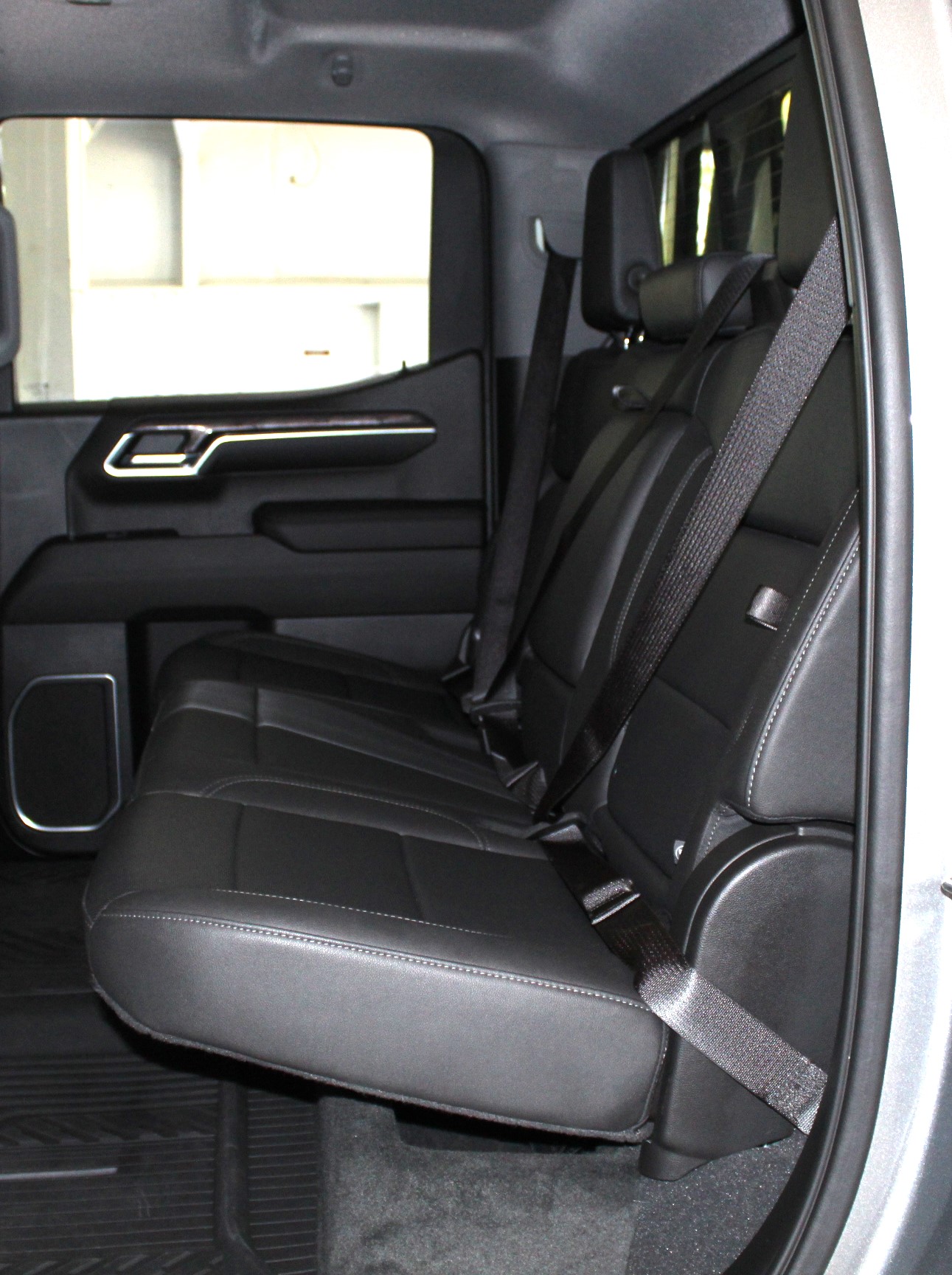2023 Chevrolet Silverado 1500 LTZ photo 5