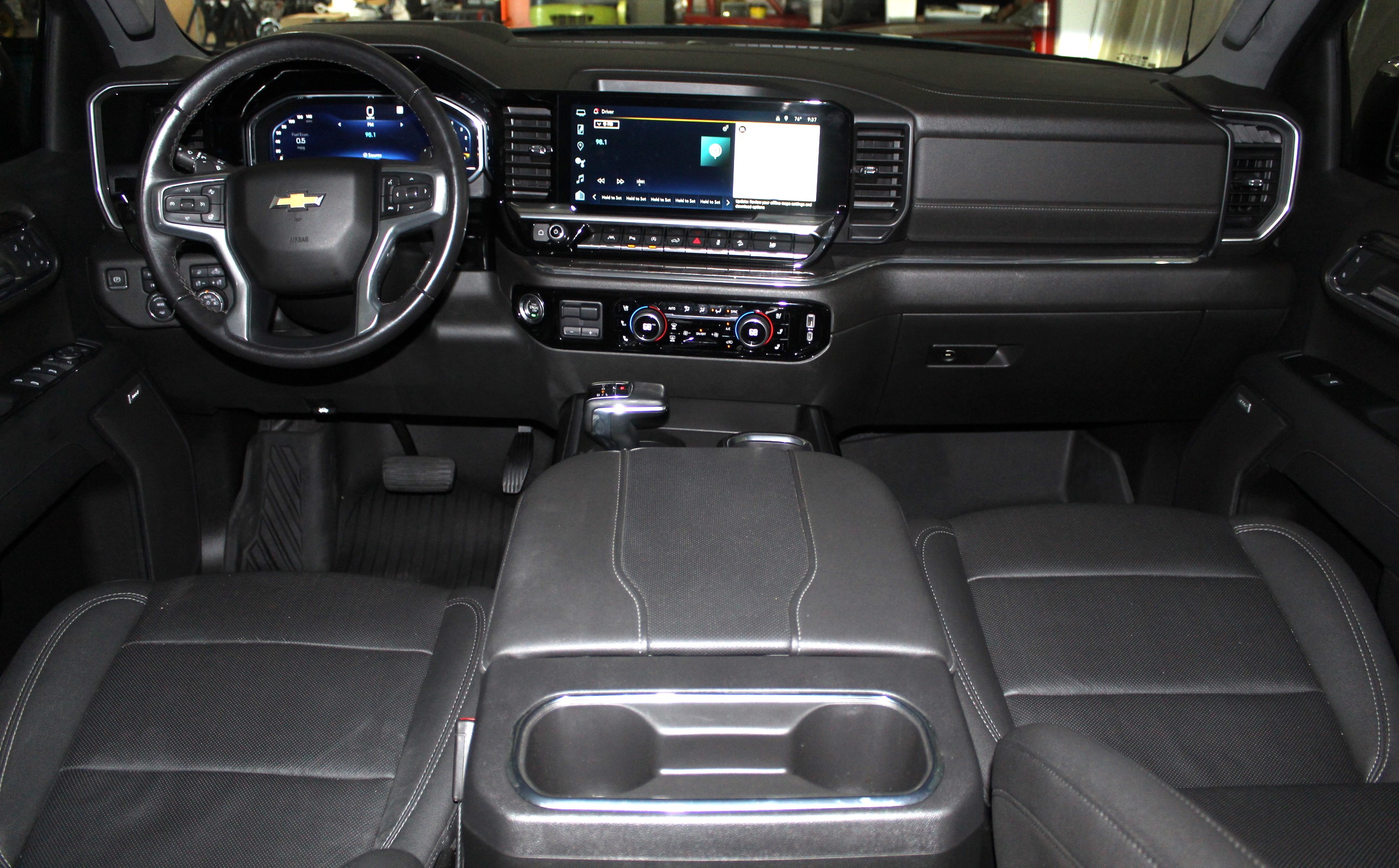 2023 Chevrolet Silverado 1500 LTZ photo 16