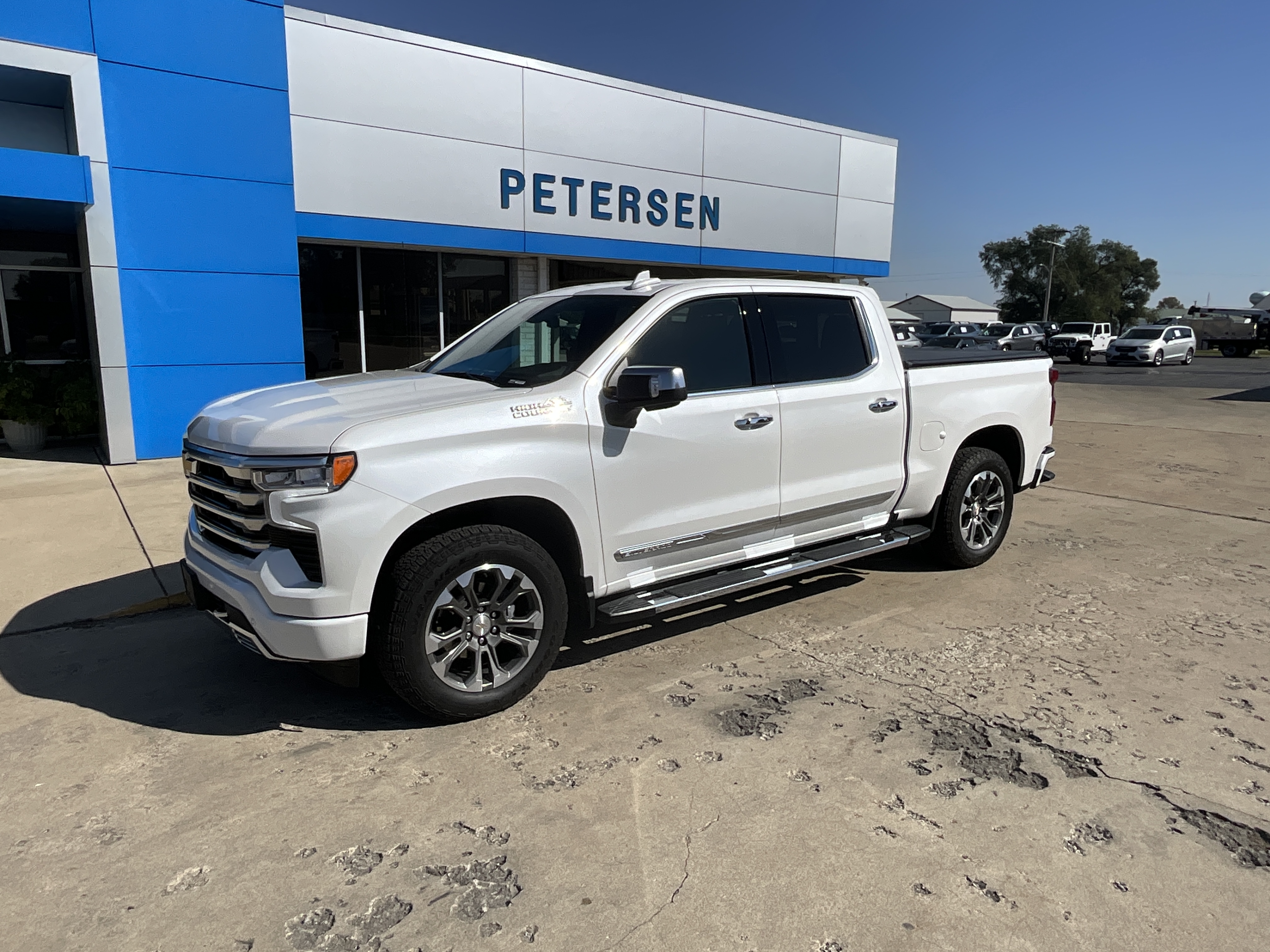 2024 Chevrolet Silverado 1500 High Country's photo
