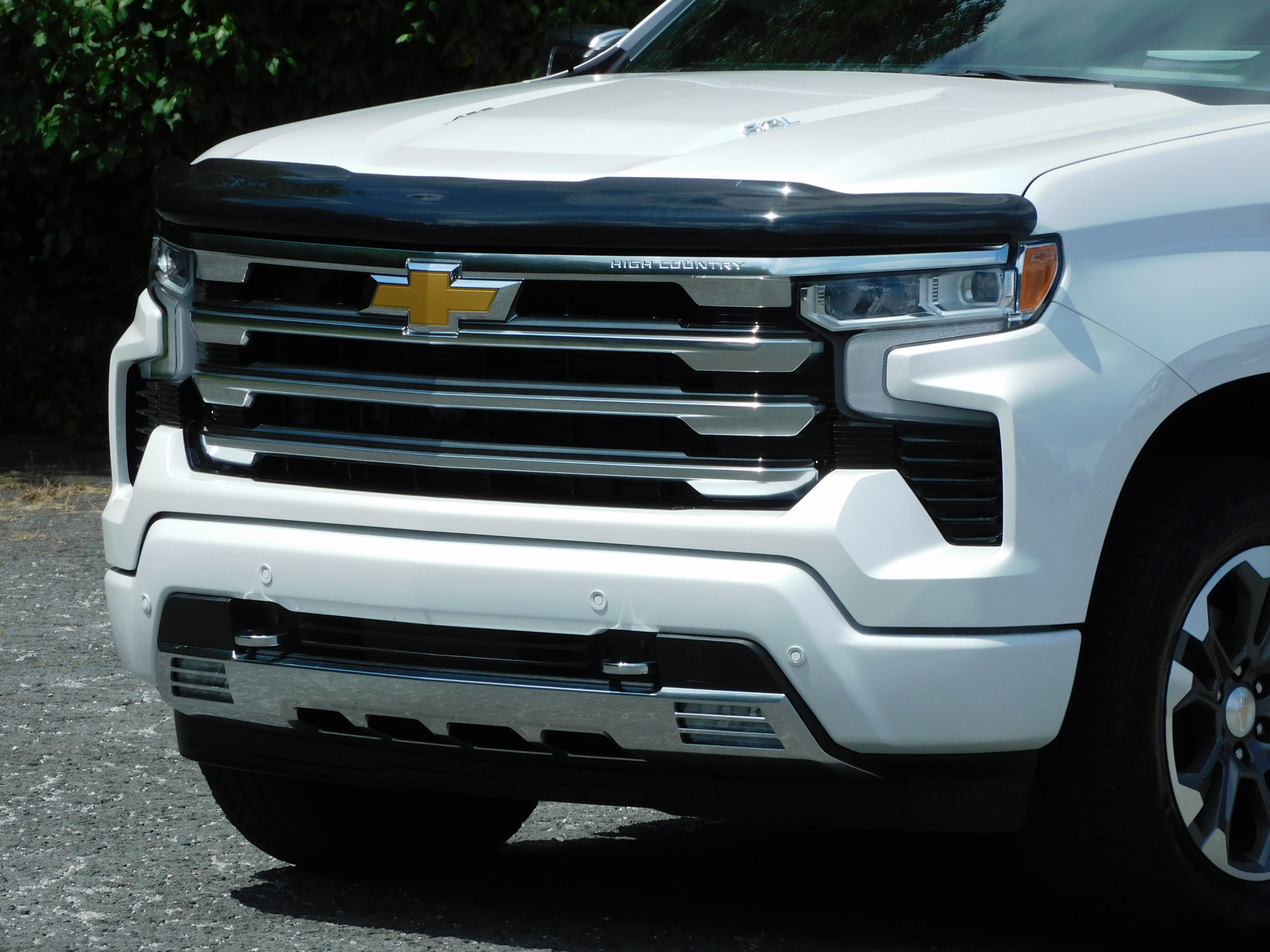 2024 Chevrolet Silverado 1500 High Country photo 3