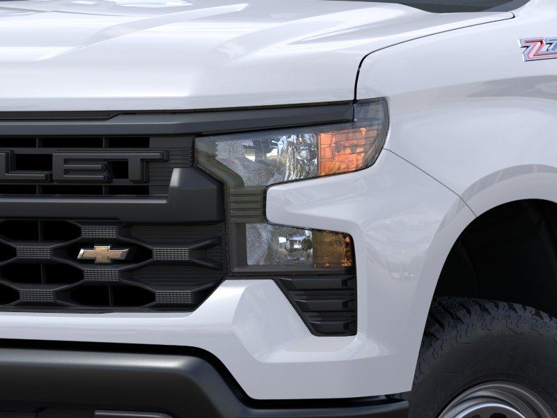 New 2026 Summit White Chevrolet WT image 36
