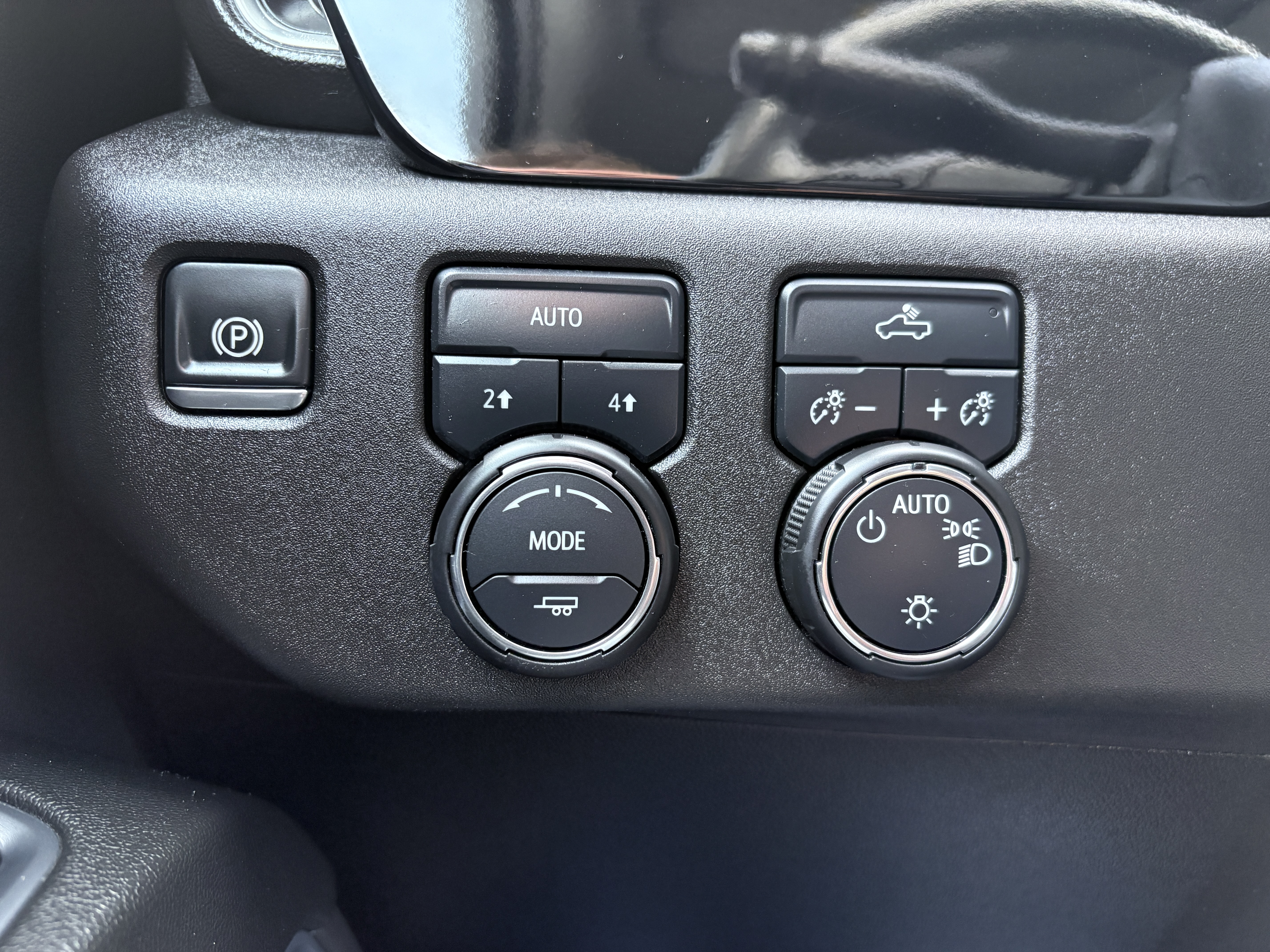 2025 Chevrolet Silverado 1500 LT - Photo 21