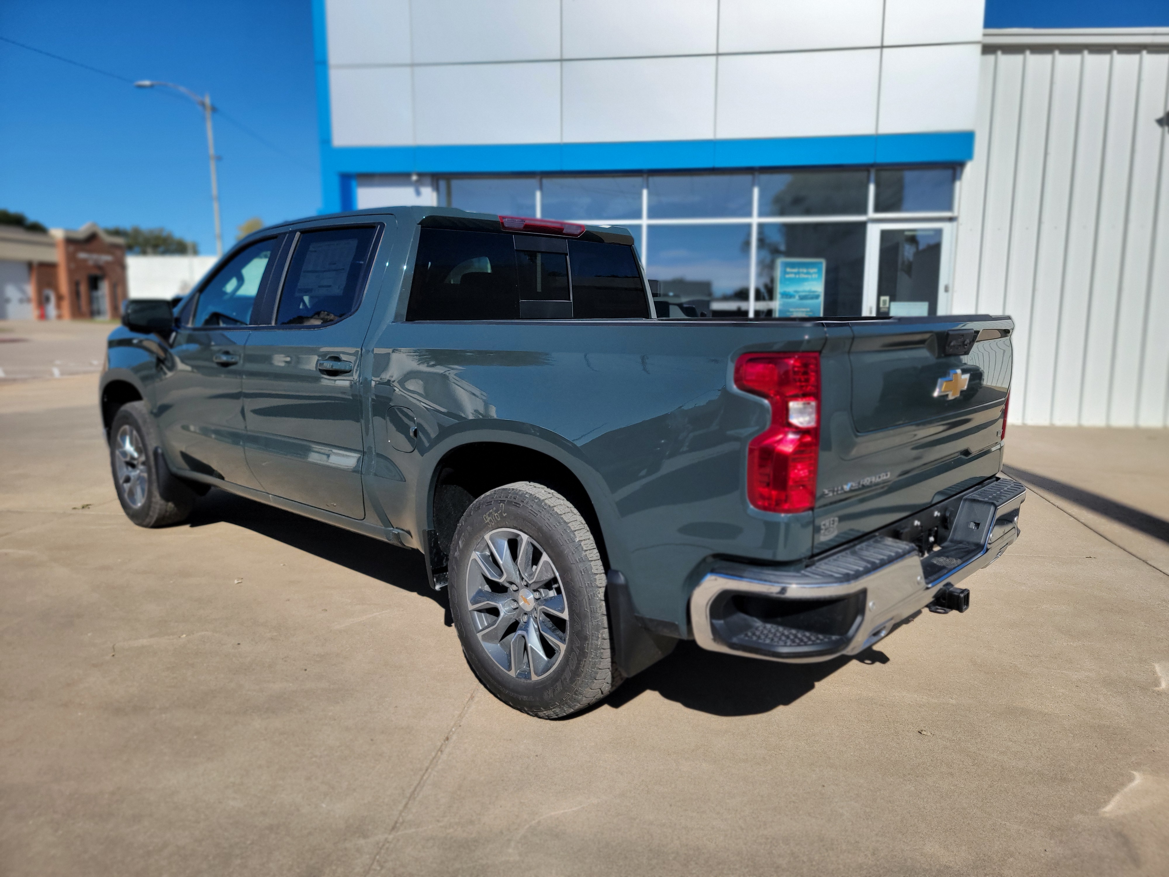 2026 Chevrolet Silverado 1500 LT - Photo 9