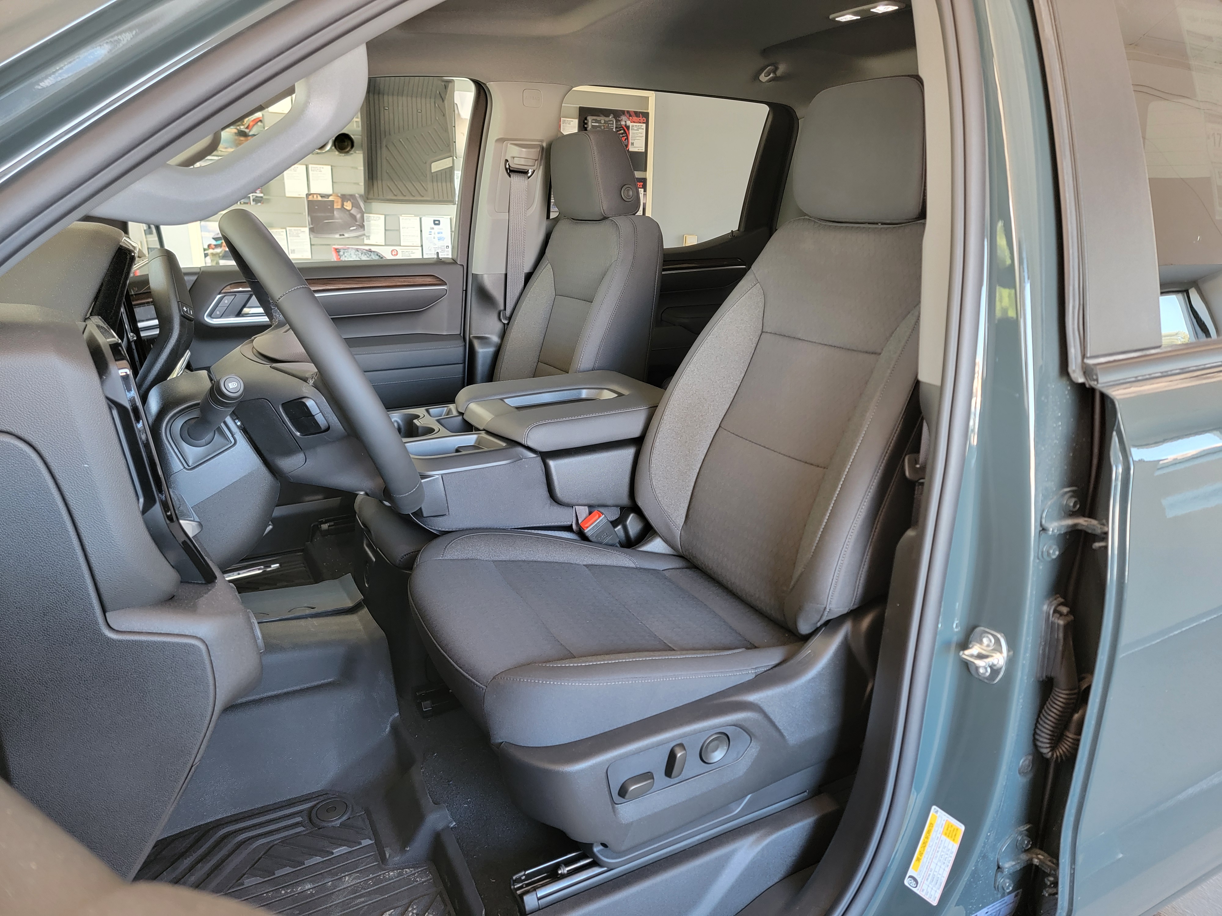 2026 Chevrolet Silverado 1500 LT - Photo 13