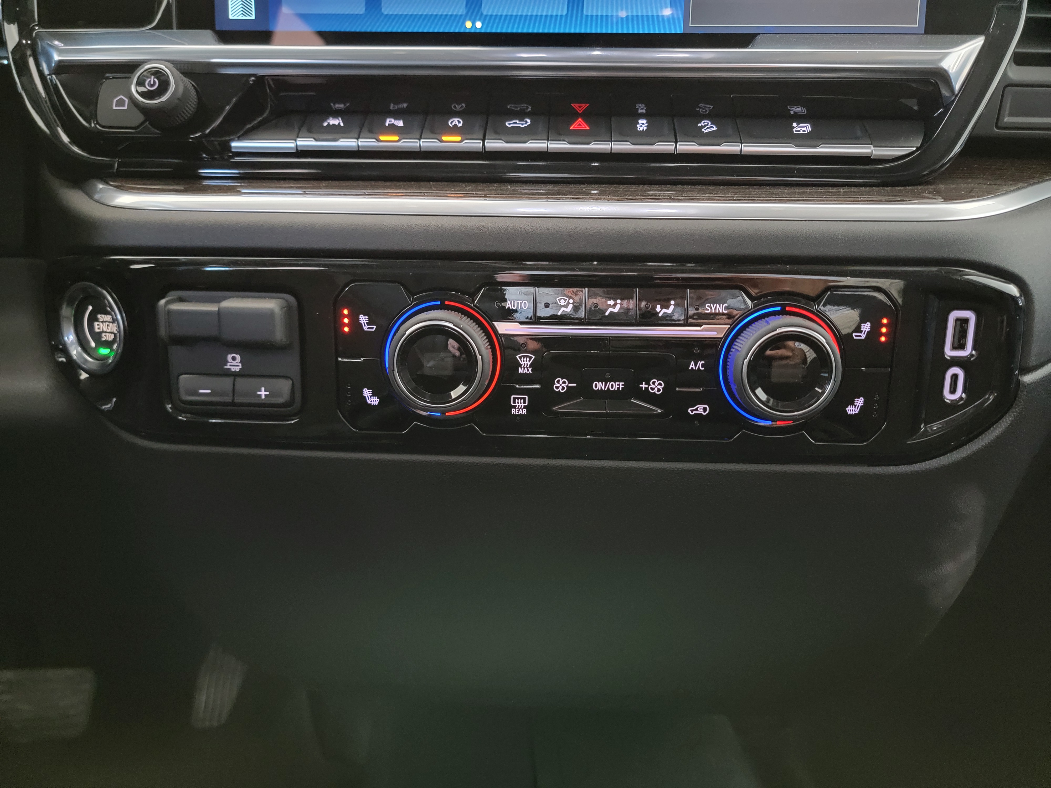 2026 Chevrolet Silverado 1500 LT - Photo 25