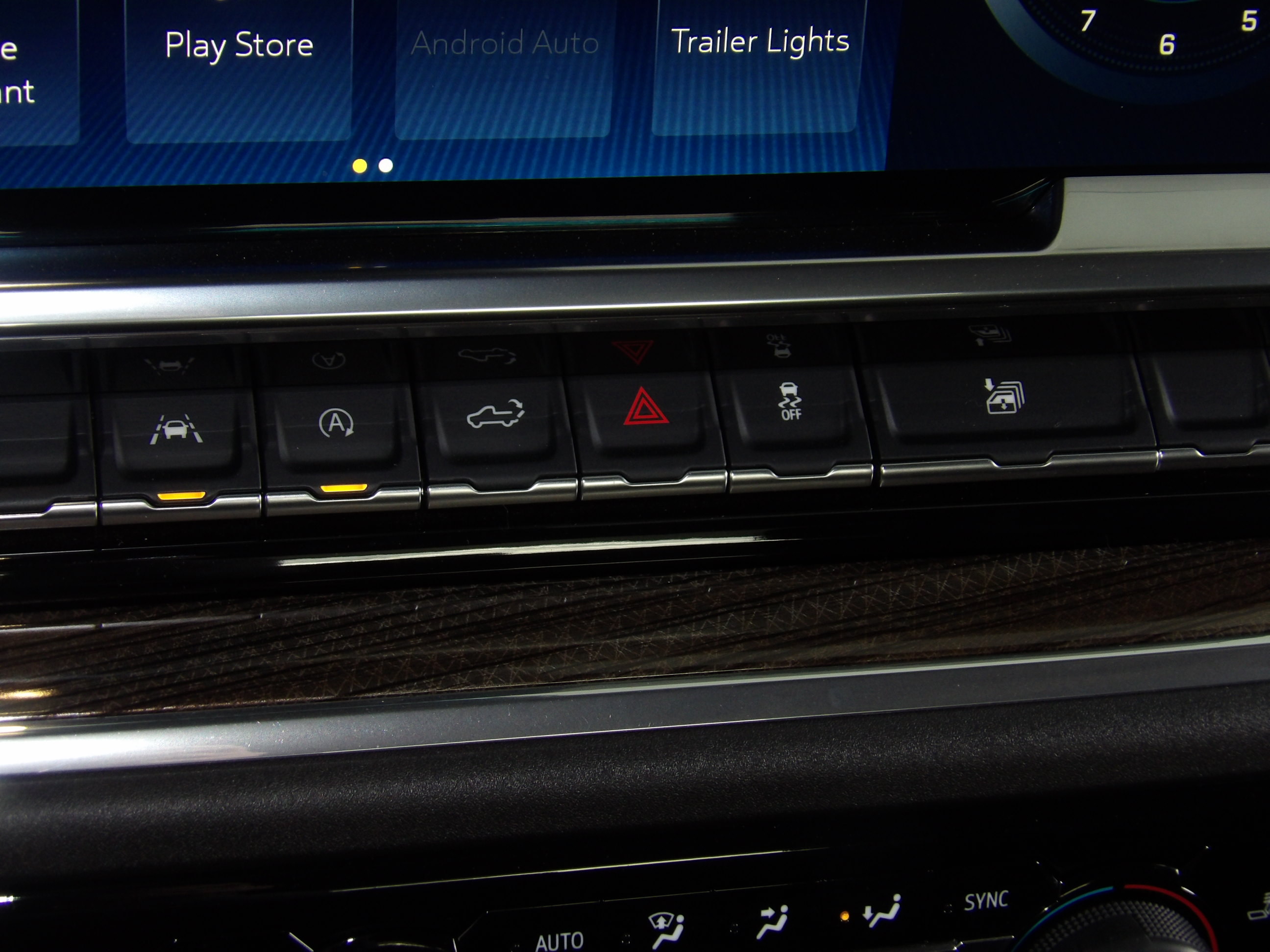 2025 Chevrolet Silverado 1500 LT - Photo 30