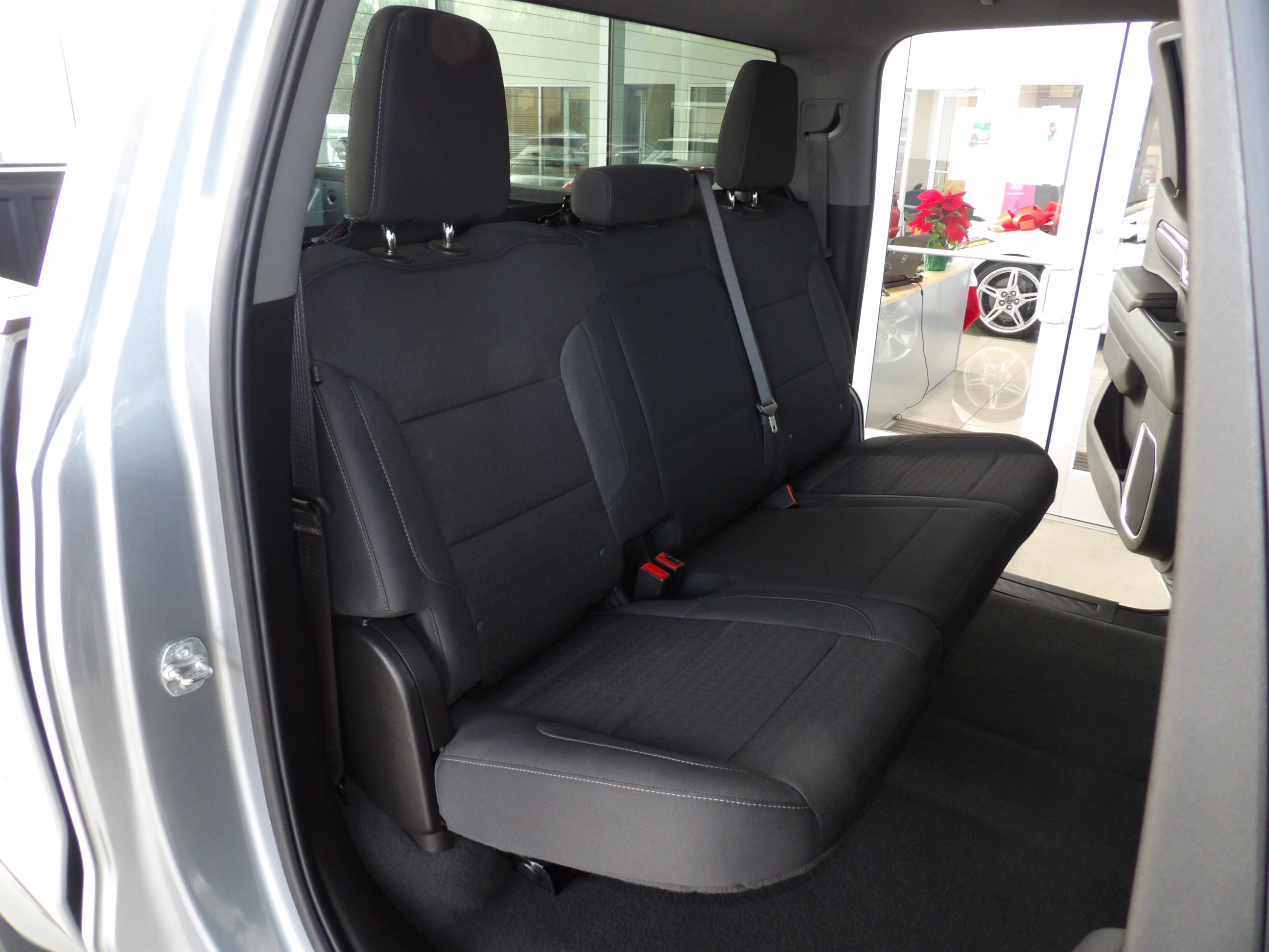 2025 Chevrolet Silverado 1500 LT - Photo 24
