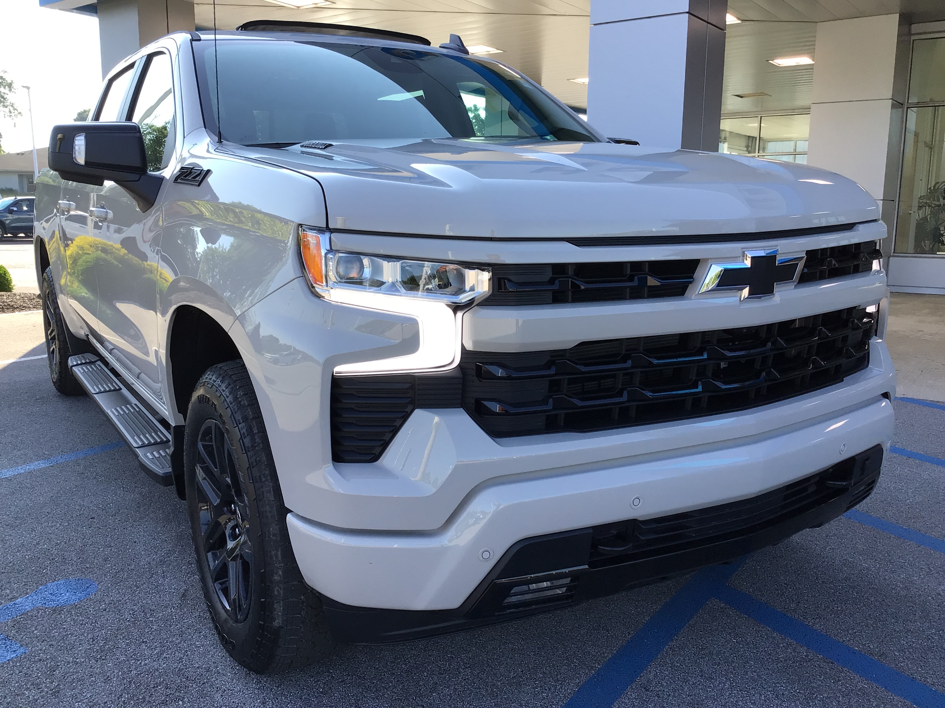 New 2026 White Sands Chevrolet RST image 4