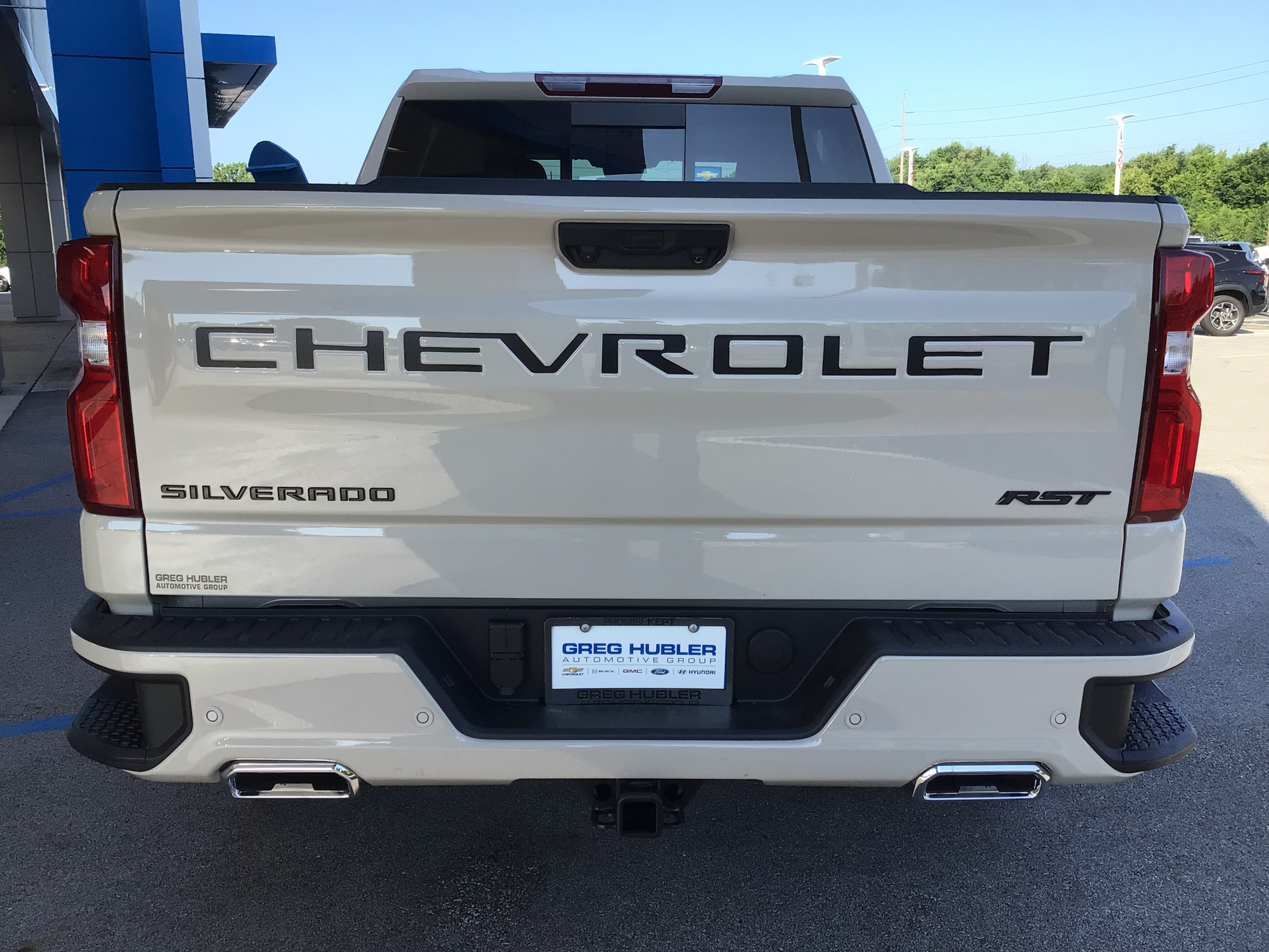 New 2026 White Sands Chevrolet RST image 7