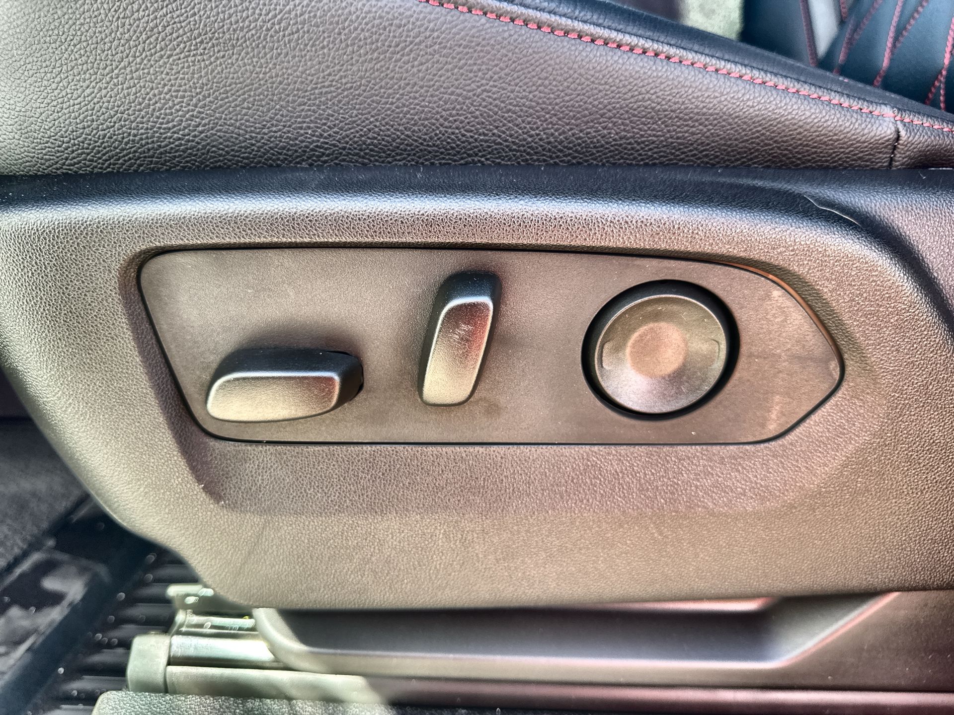 2025 Chevrolet Silverado 1500 RST - Photo 30