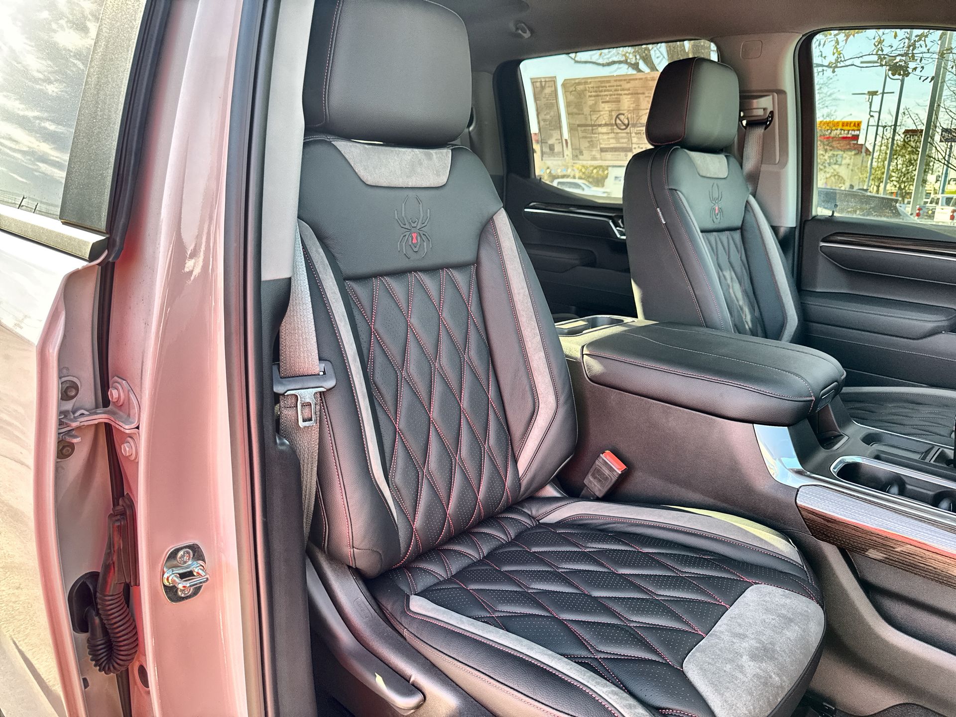 2025 Chevrolet Silverado 1500 RST photo 21
