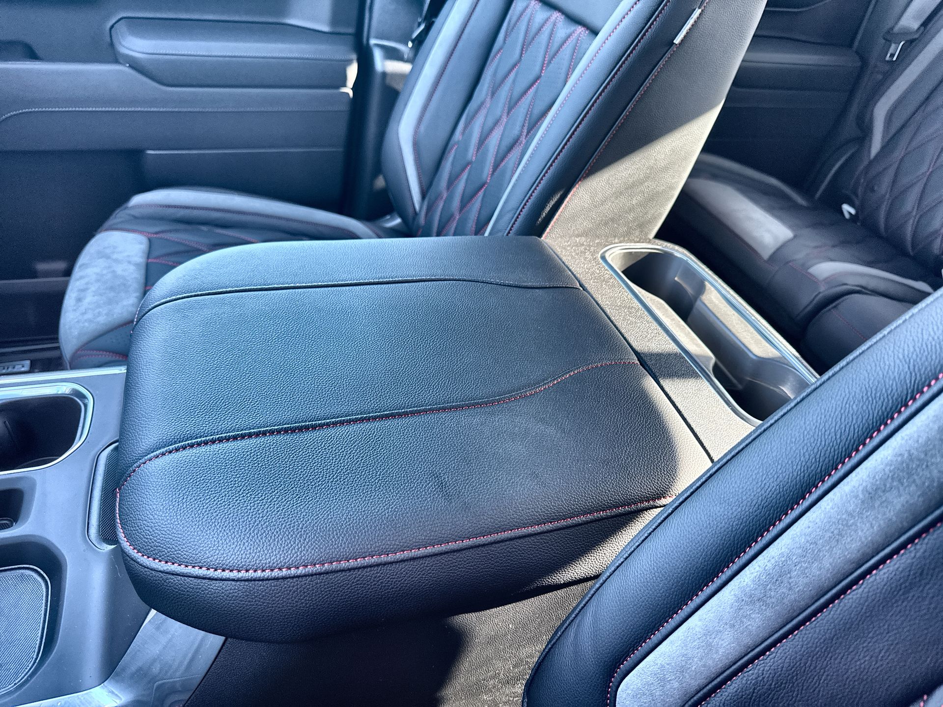 2025 Chevrolet Silverado 1500 RST photo 18