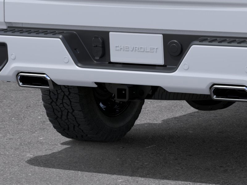 New 2025 Summit White Chevrolet RST image 58