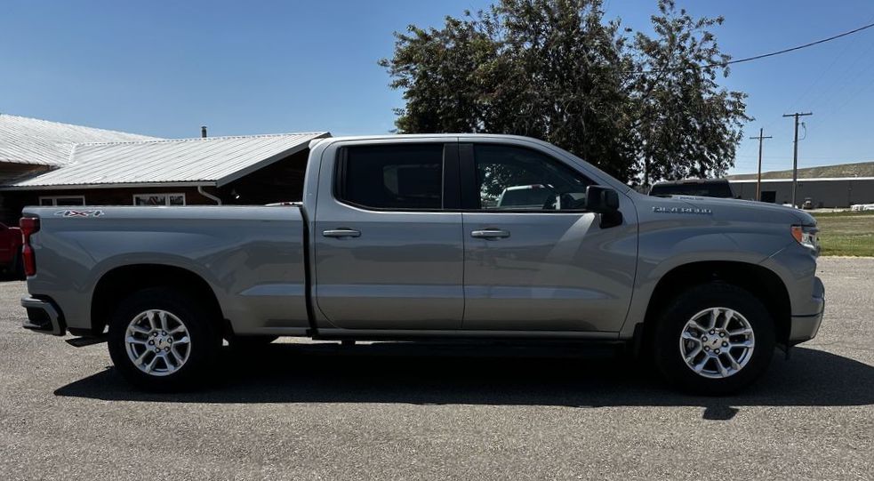 2025 Chevrolet Silverado 1500 RST photo 20