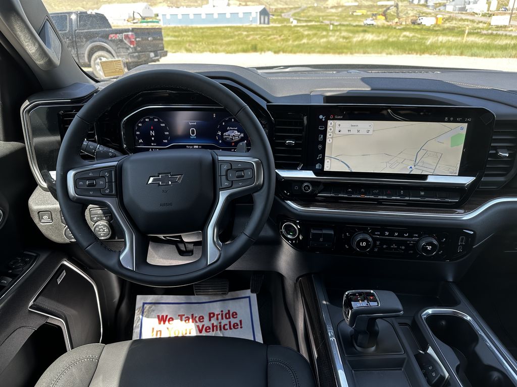 2025 Chevrolet Silverado 1500 RST photo 14