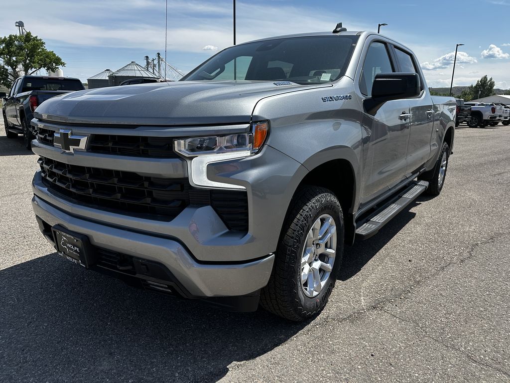 2025 Chevrolet Silverado 1500 RST photo 3