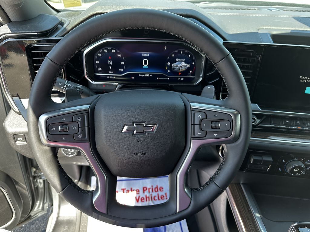 2025 Chevrolet Silverado 1500 RST photo 6