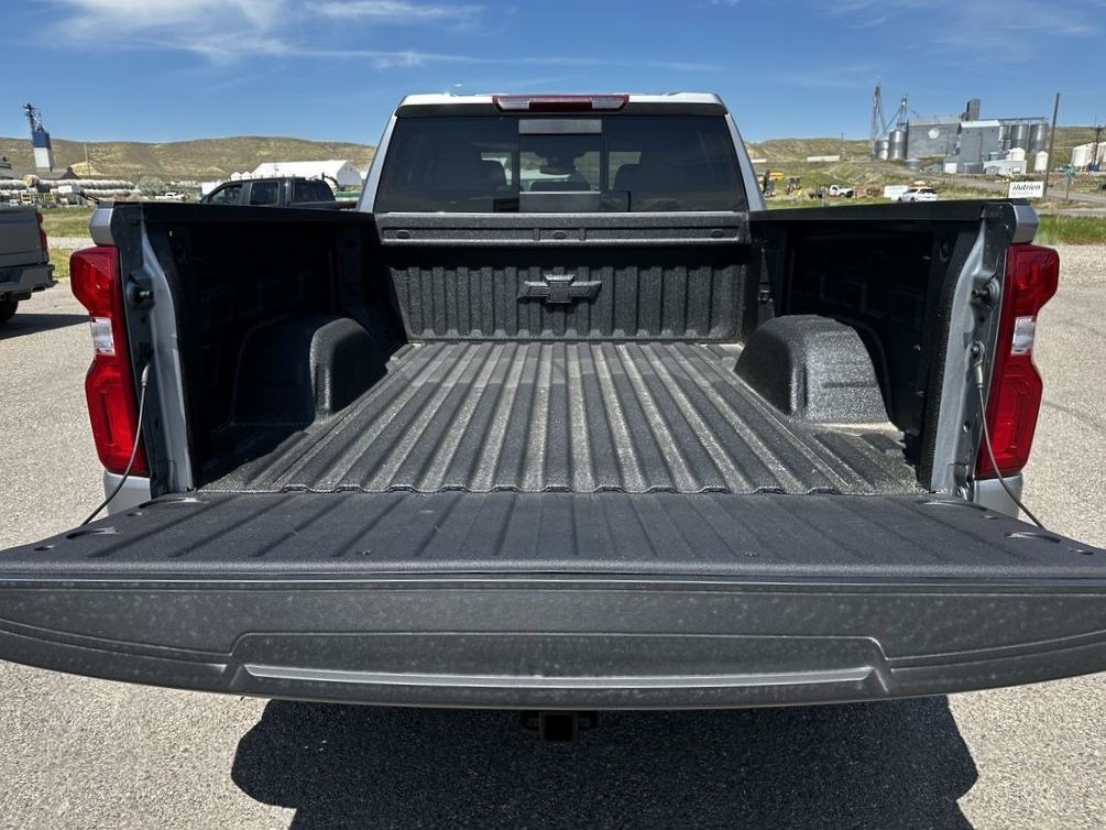 2025 Chevrolet Silverado 1500 RST photo 18