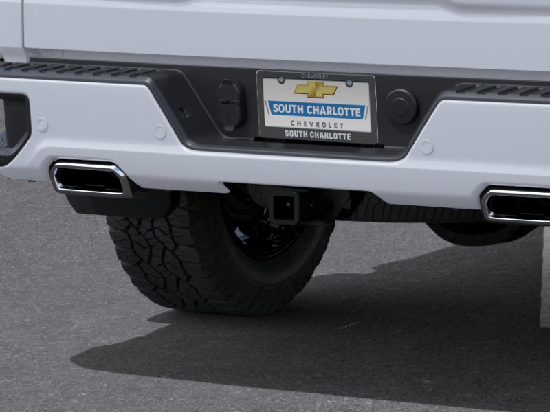 New 2026 Summit White Chevrolet RST image 39