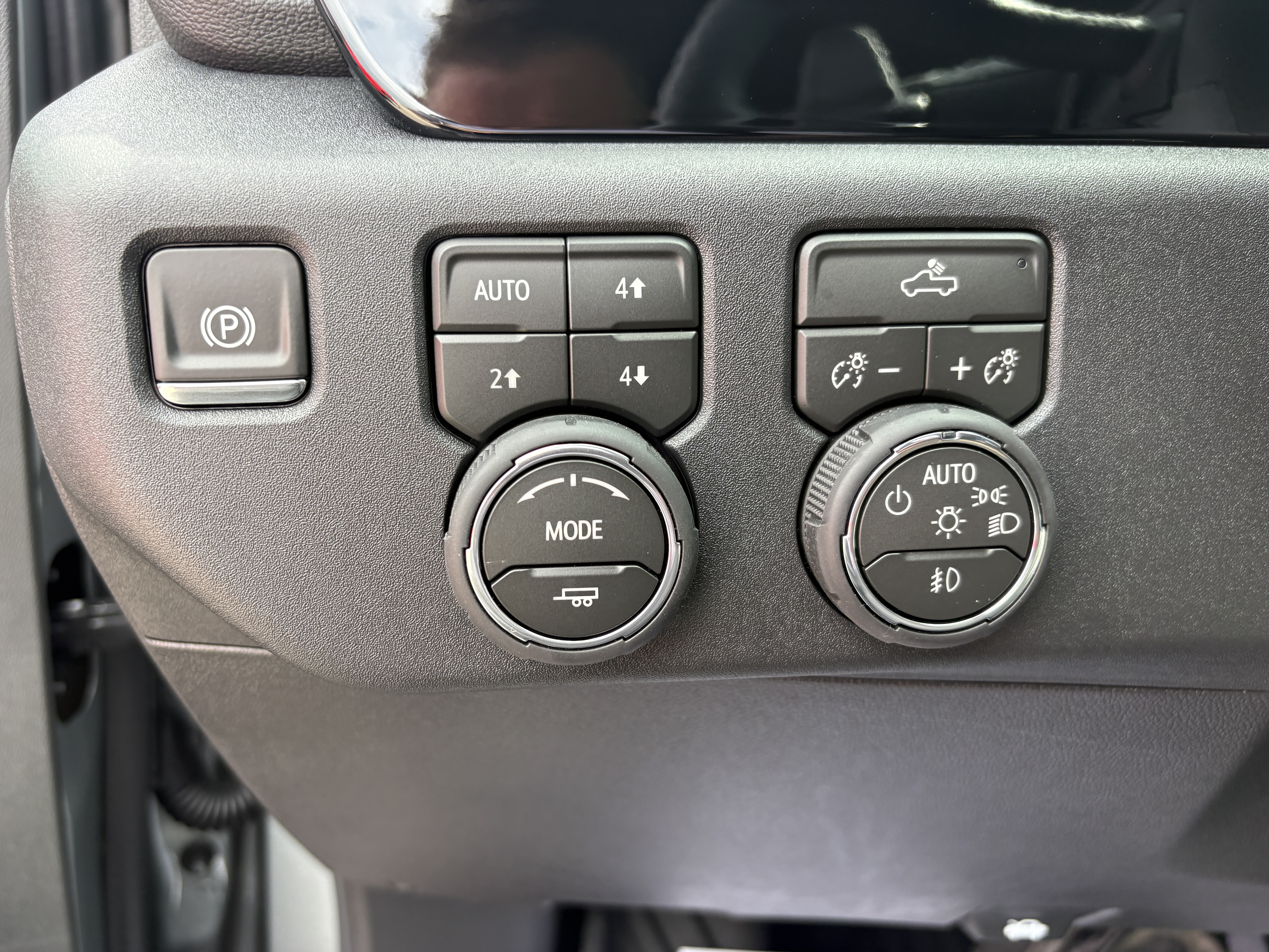 New 2026 Sterling Gray Metallic Chevrolet RST image 28