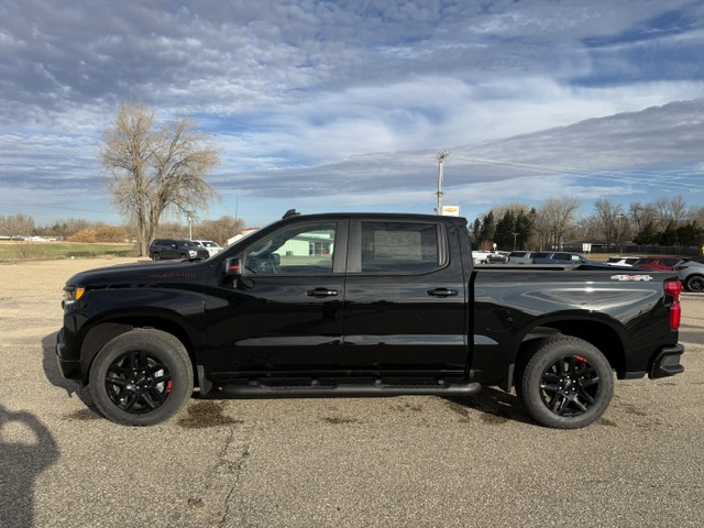 2026 Chevrolet Silverado 1500 RST photo 3