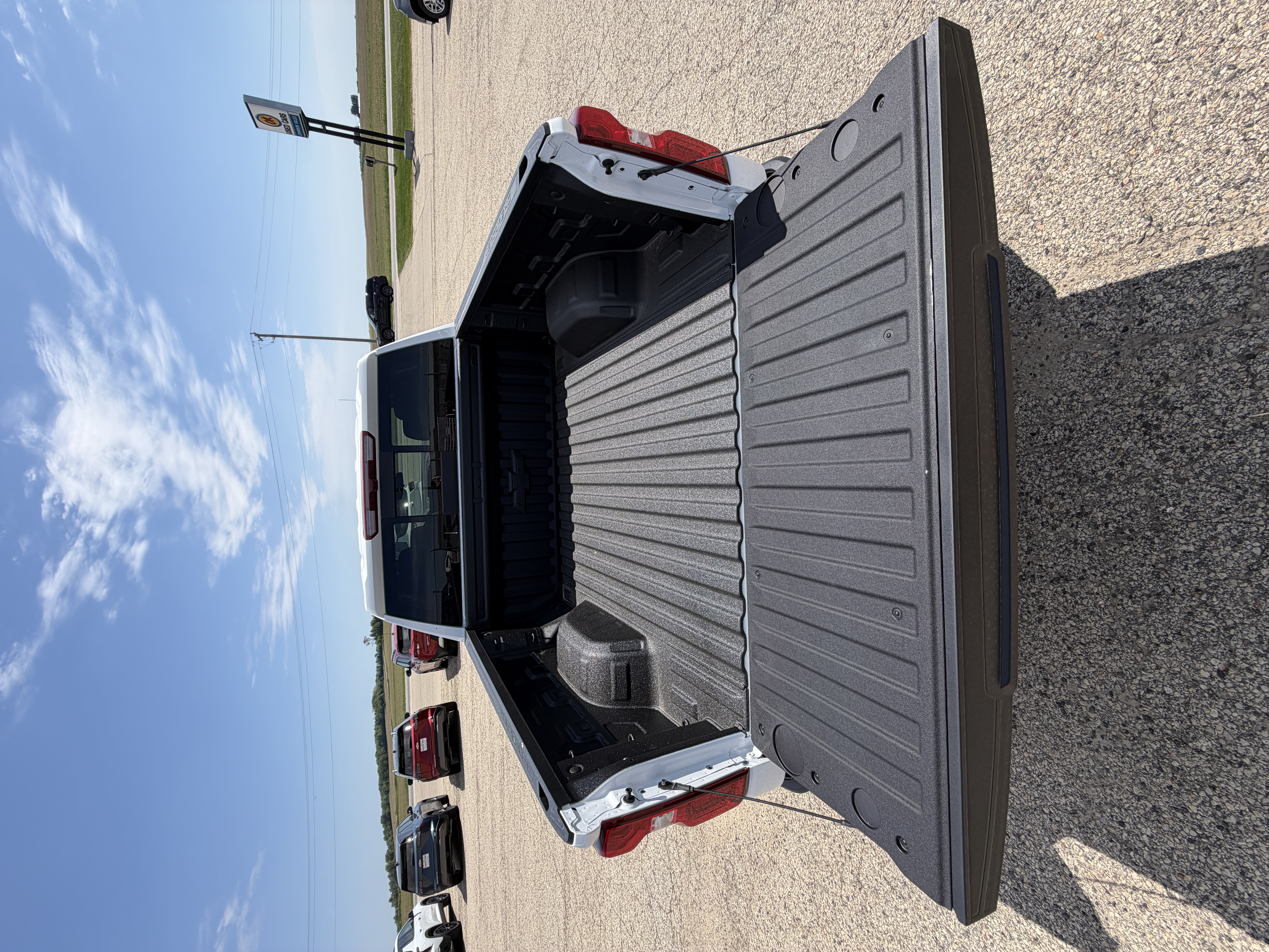 2026 Chevrolet Silverado 1500 RST - Photo 9