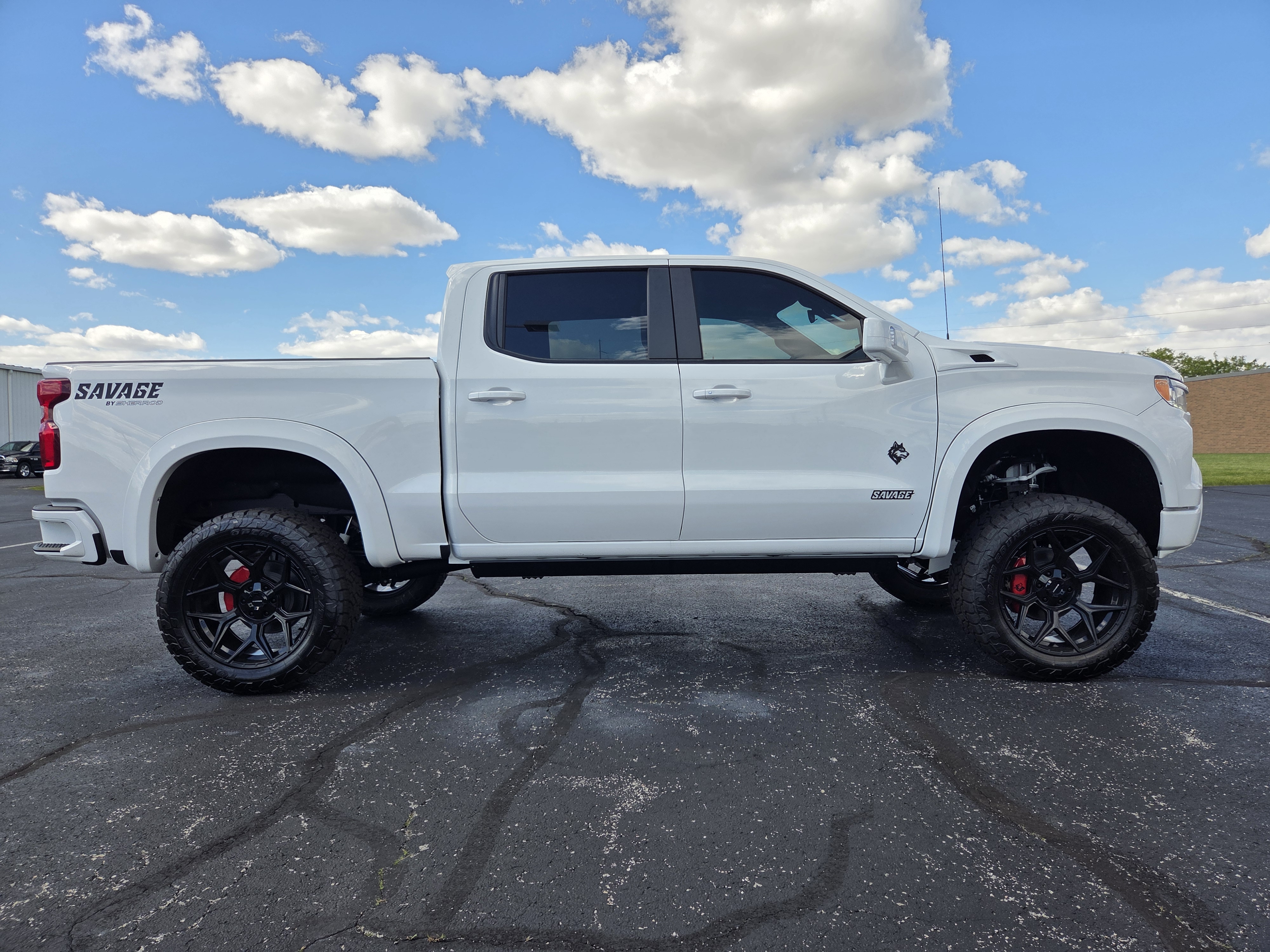 New 2026 Summit White Chevrolet RST image 7