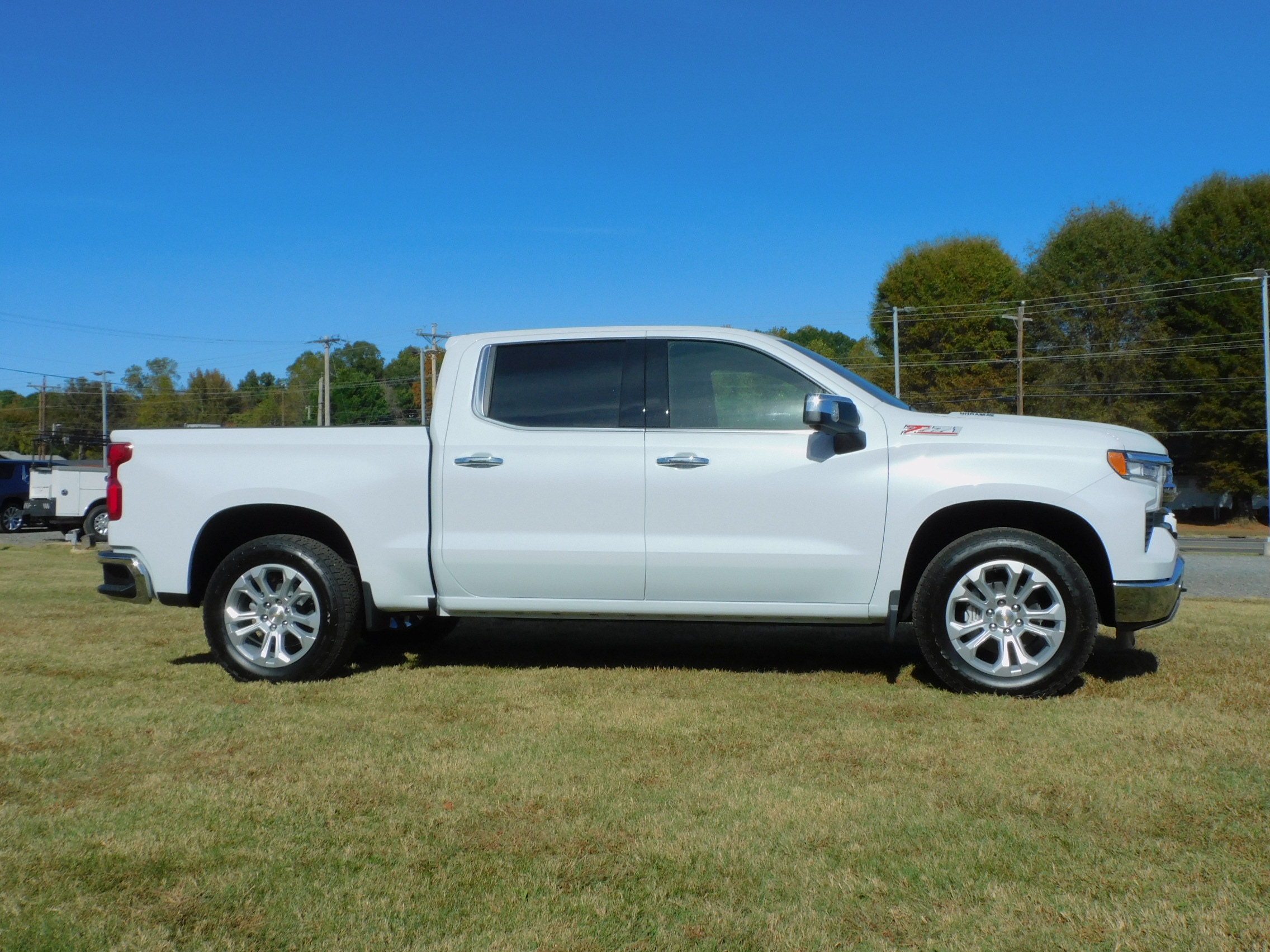 2026 Chevrolet Silverado 1500 LTZ - Photo 10