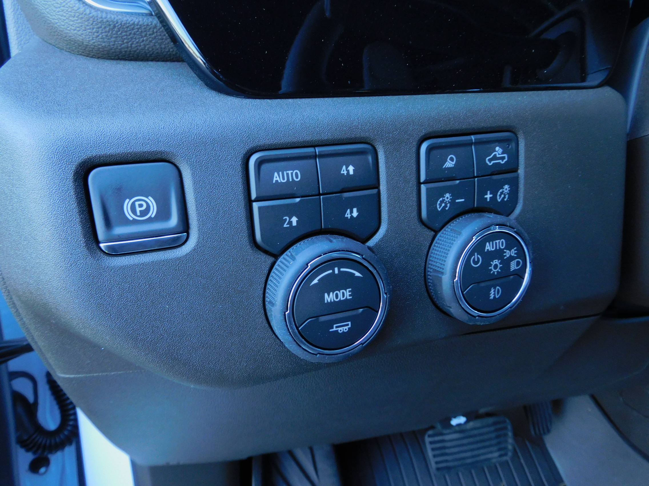 2026 Chevrolet Silverado 1500 LTZ - Photo 20
