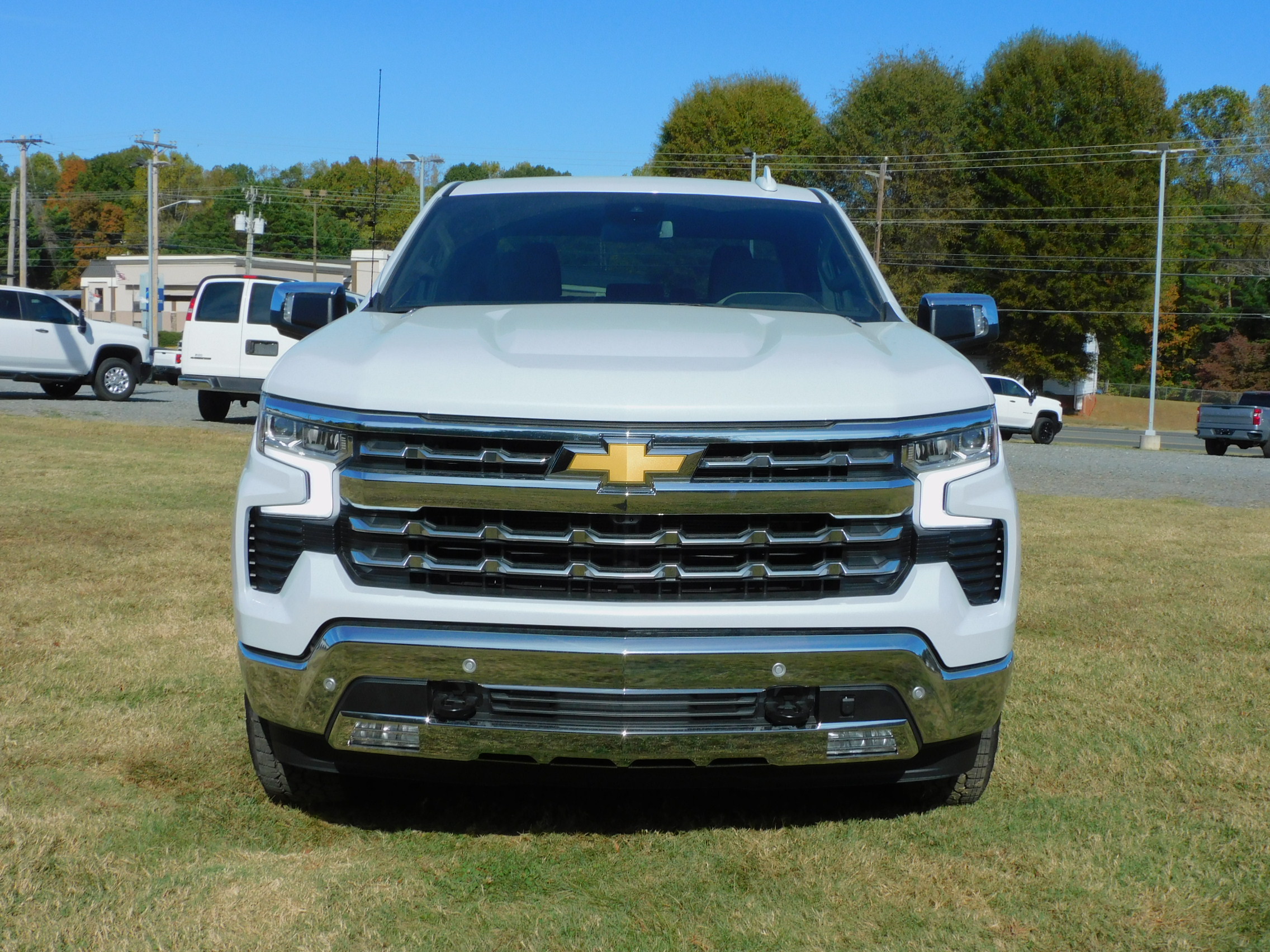 2026 Chevrolet Silverado 1500 LTZ - Photo 8