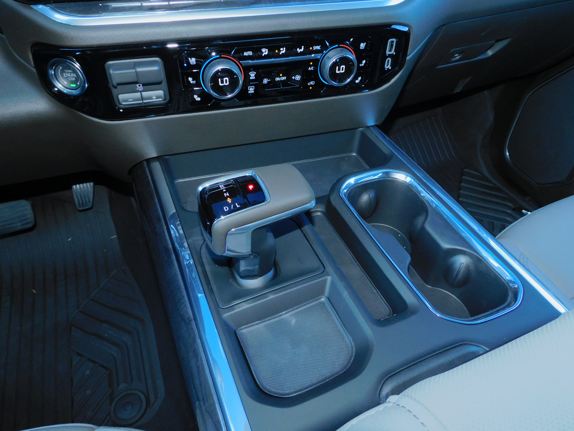 2026 Chevrolet Silverado 1500 LTZ - Photo 22