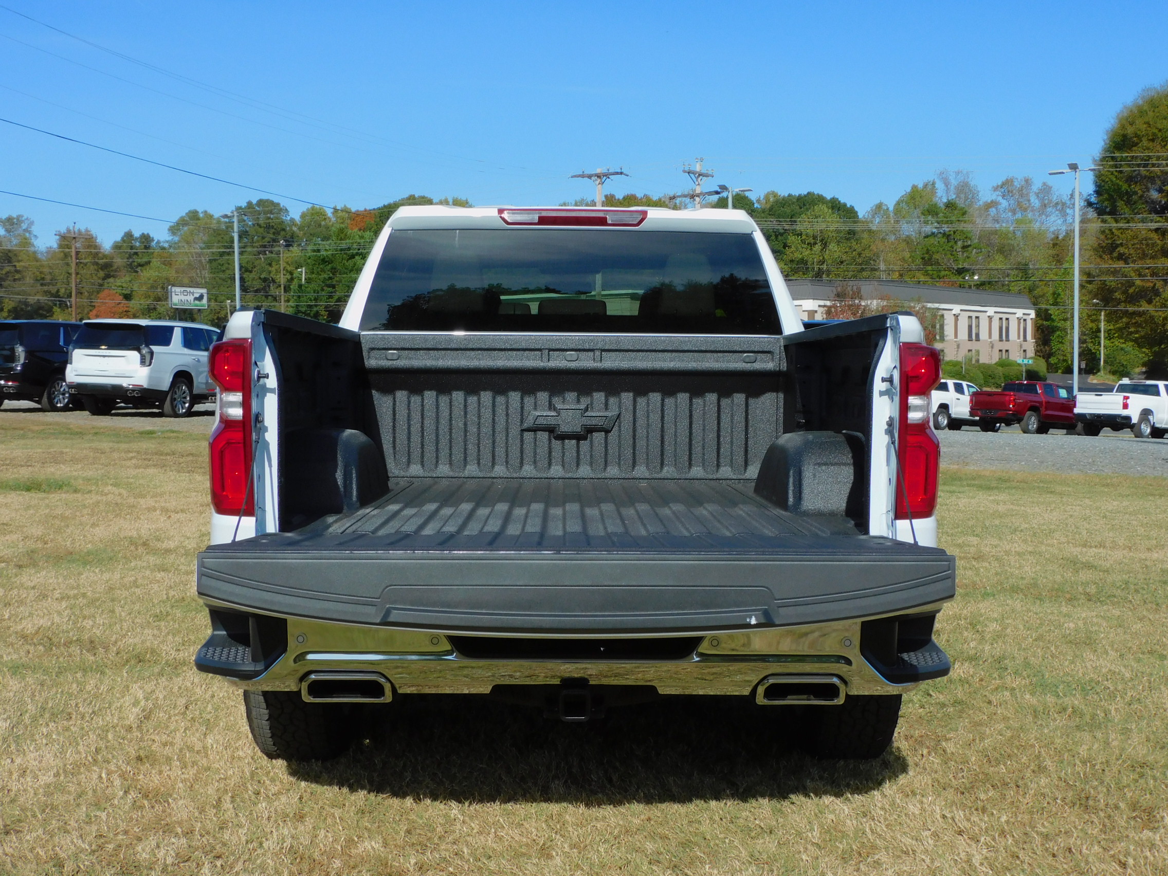 2026 Chevrolet Silverado 1500 LTZ - Photo 12