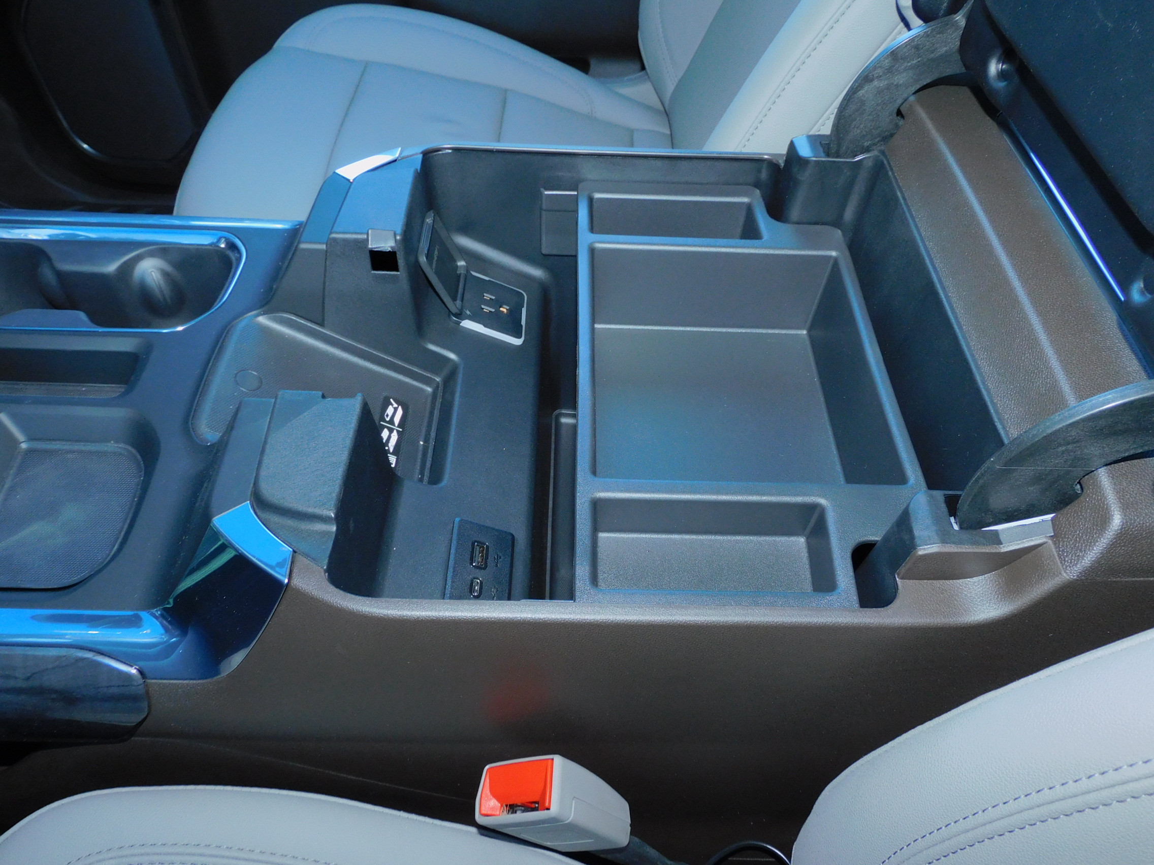 2026 Chevrolet Silverado 1500 LTZ - Photo 35