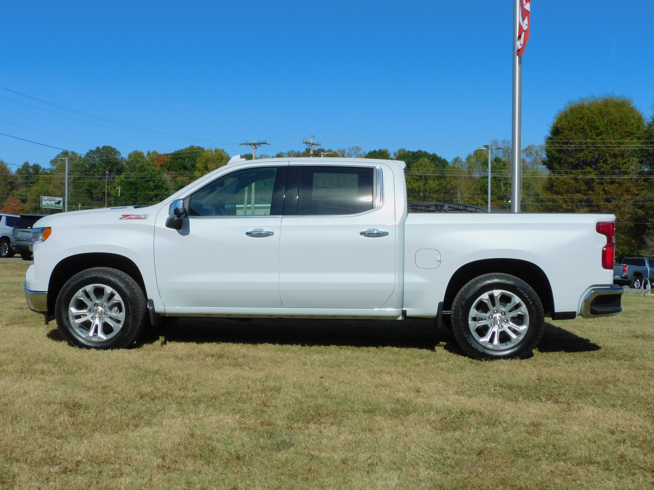 2026 Chevrolet Silverado 1500 LTZ - Photo 6
