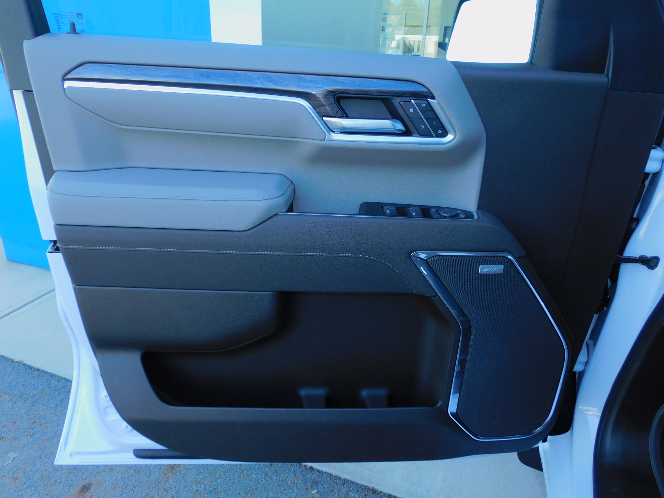 2026 Chevrolet Silverado 1500 LTZ - Photo 18