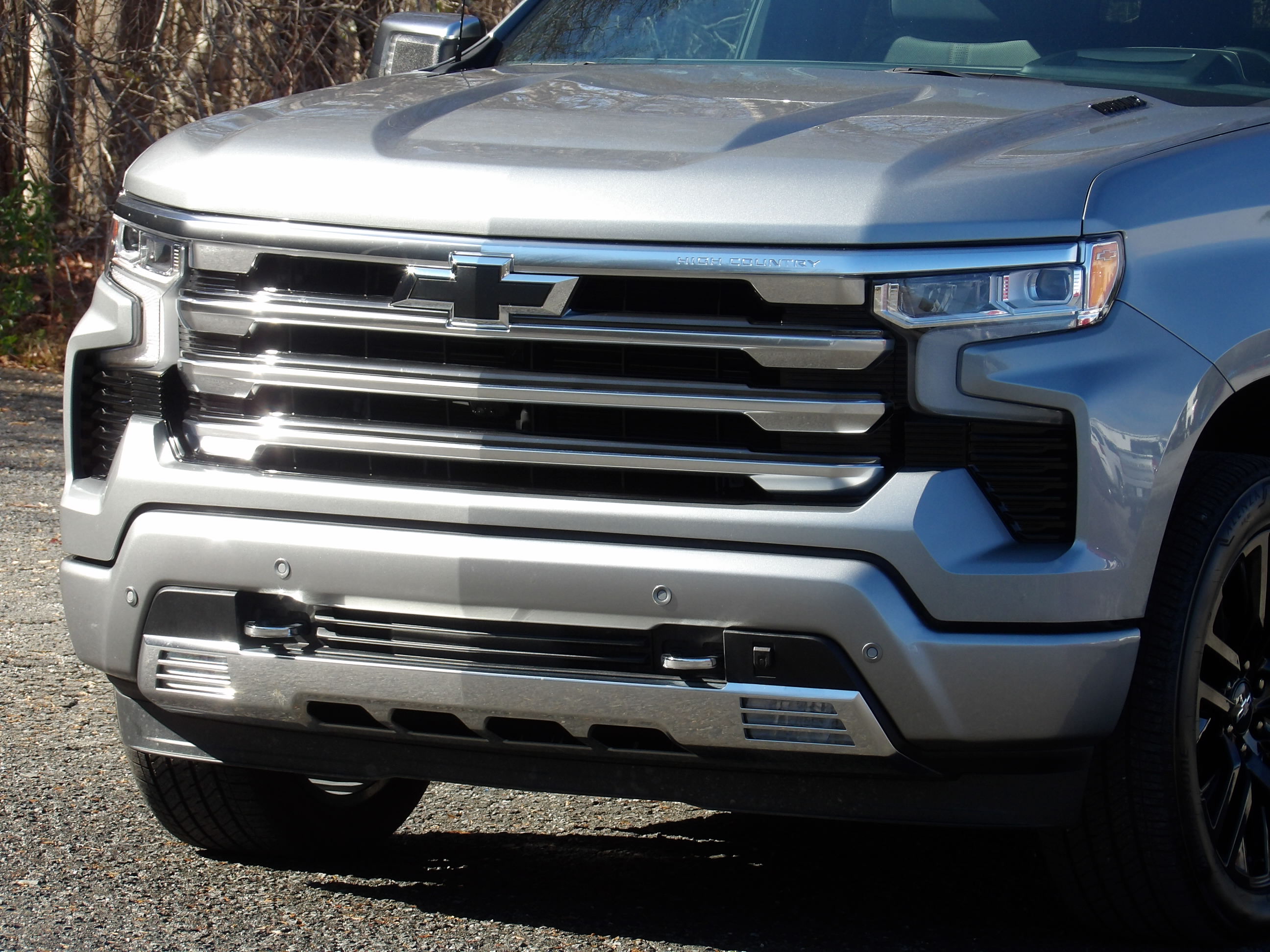 2025 Chevrolet Silverado 1500 High Country photo 3