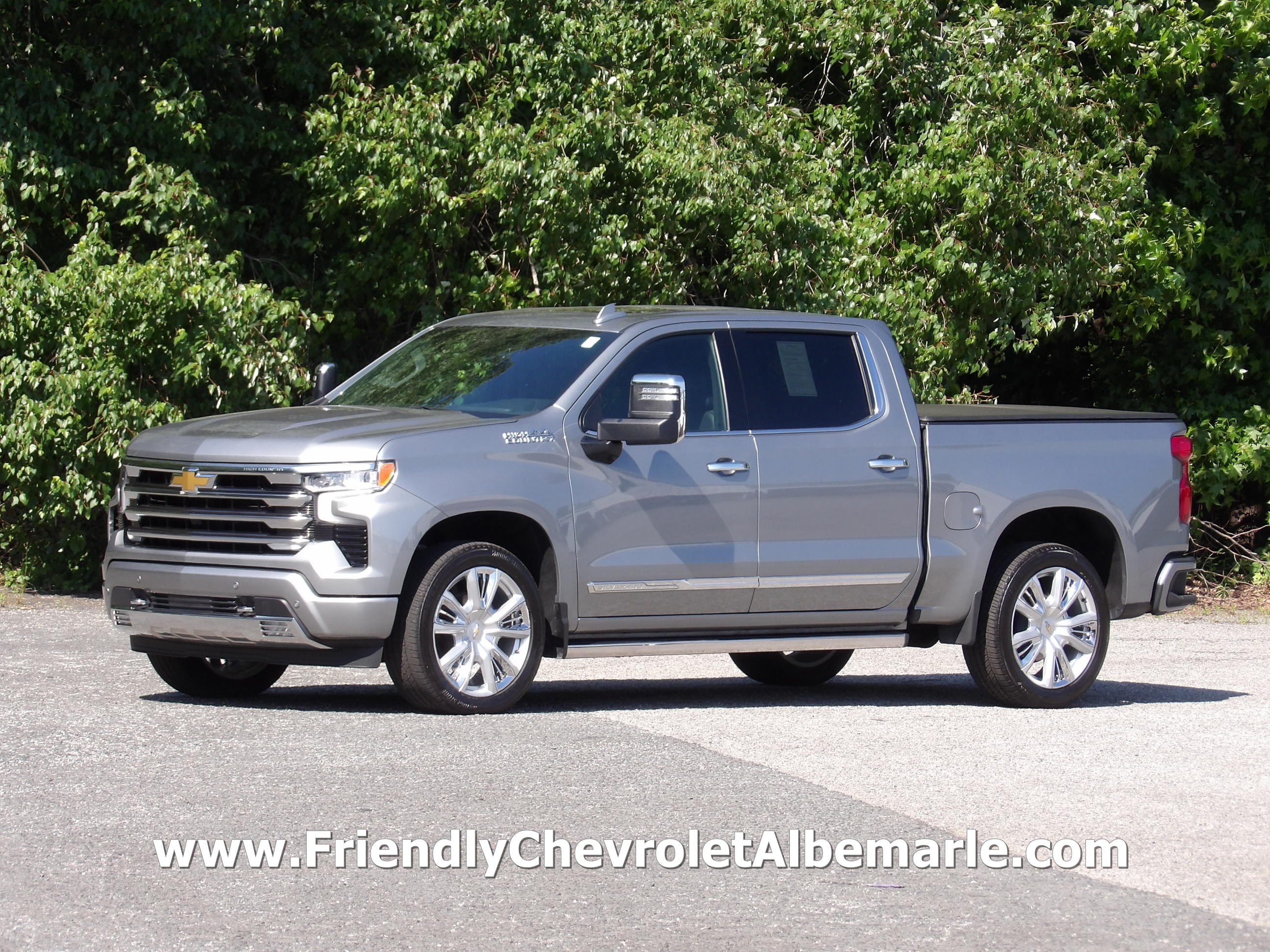 2025 Chevrolet Silverado 1500's photo