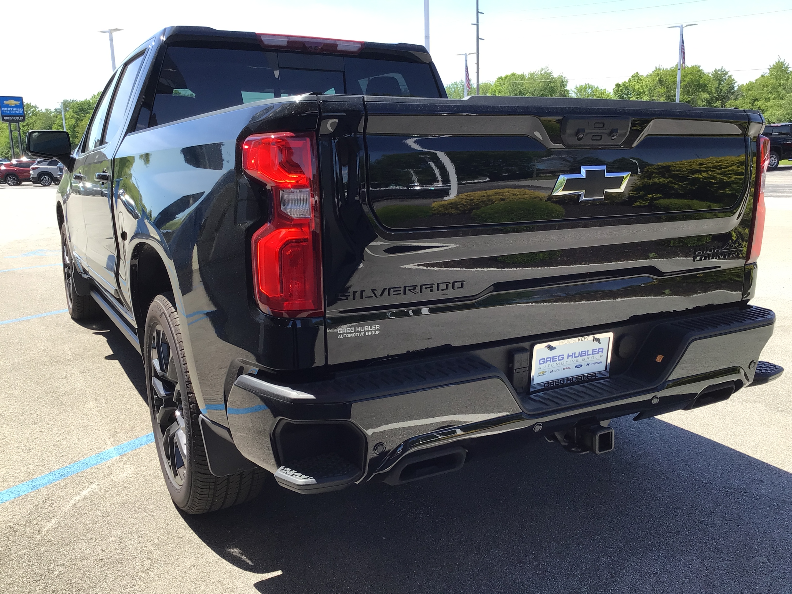 View vehicle photo 7