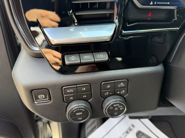 2026 Chevrolet Silverado 1500 High Country - Photo 13