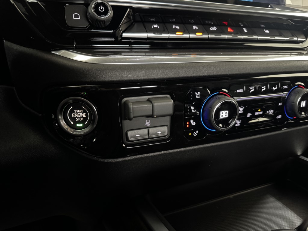 2026 Chevrolet Silverado 1500 High Country - Photo 36