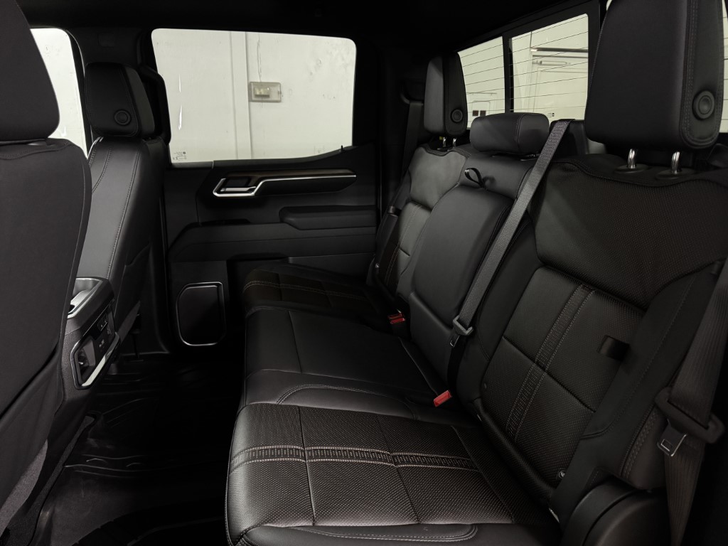 2026 Chevrolet Silverado 1500 High Country - Photo 70