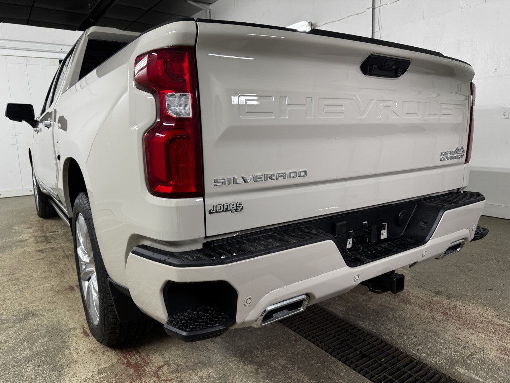 2026 Chevrolet Silverado 1500 High Country - Photo 7