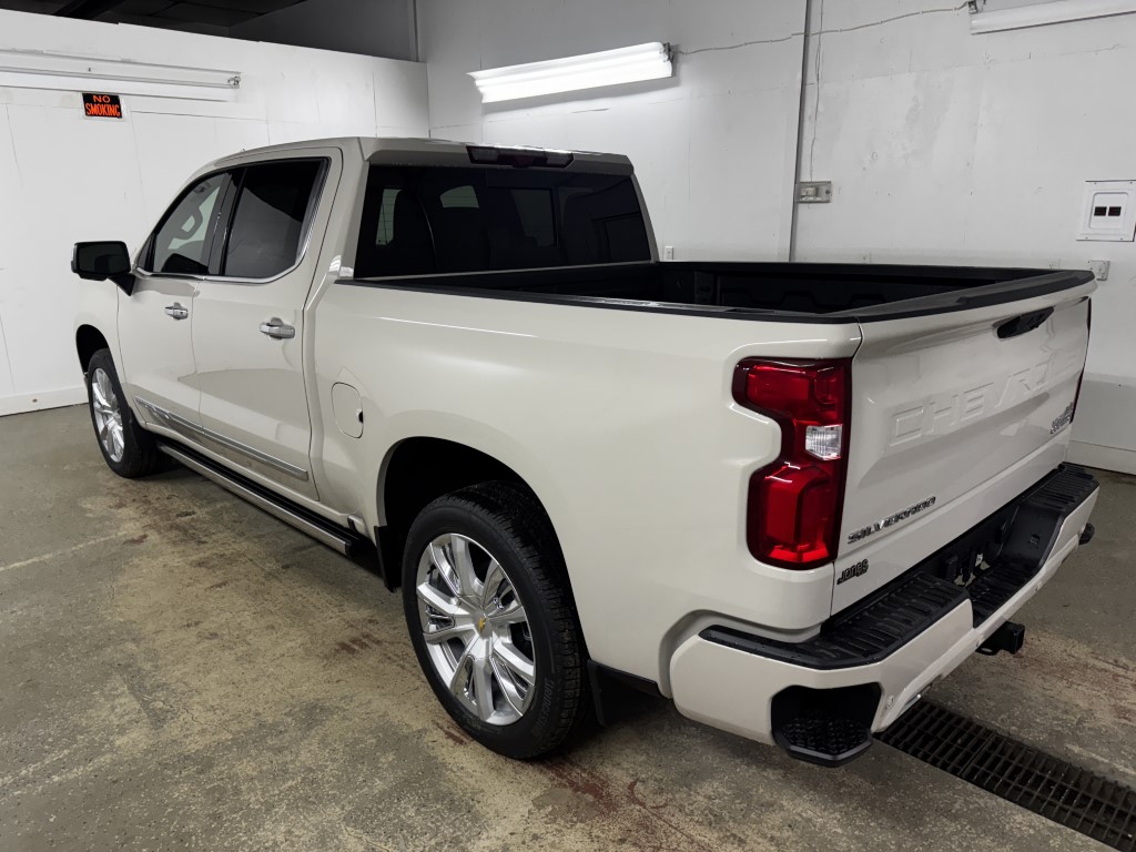 2026 Chevrolet Silverado 1500 High Country - Photo 6