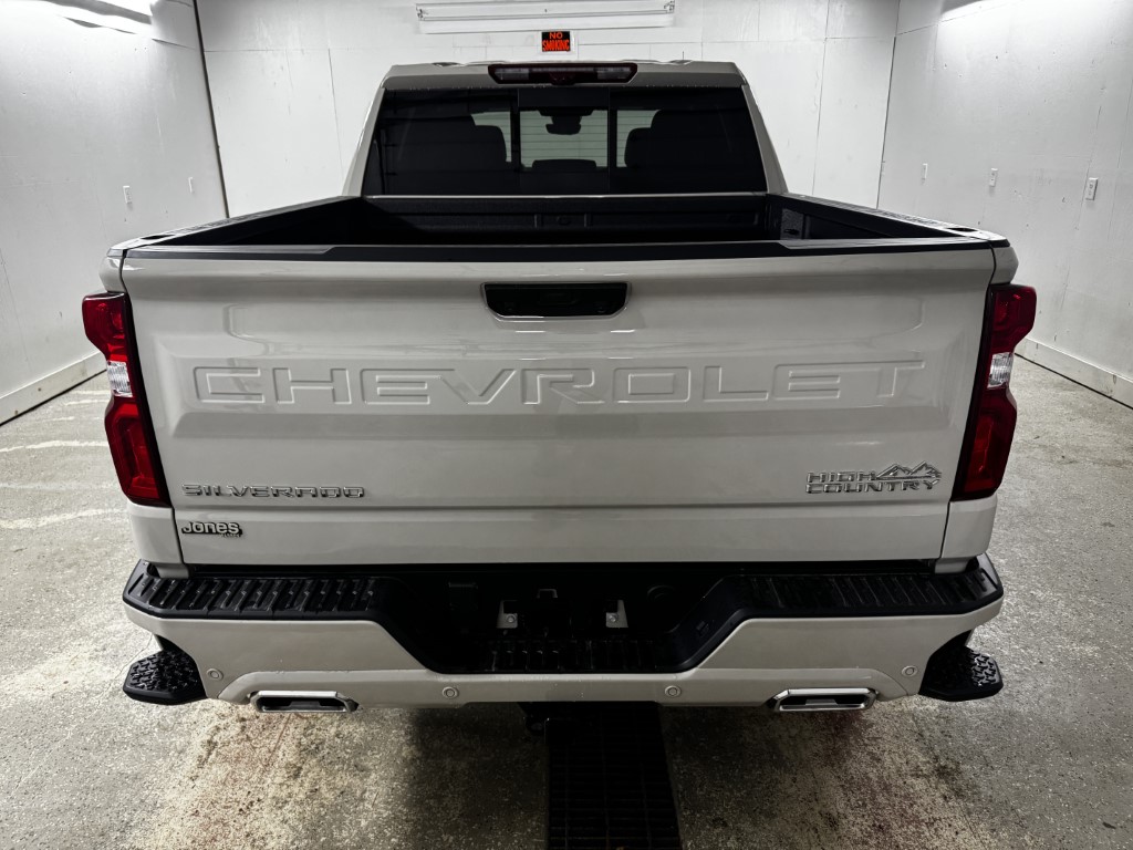 2026 Chevrolet Silverado 1500 High Country - Photo 8