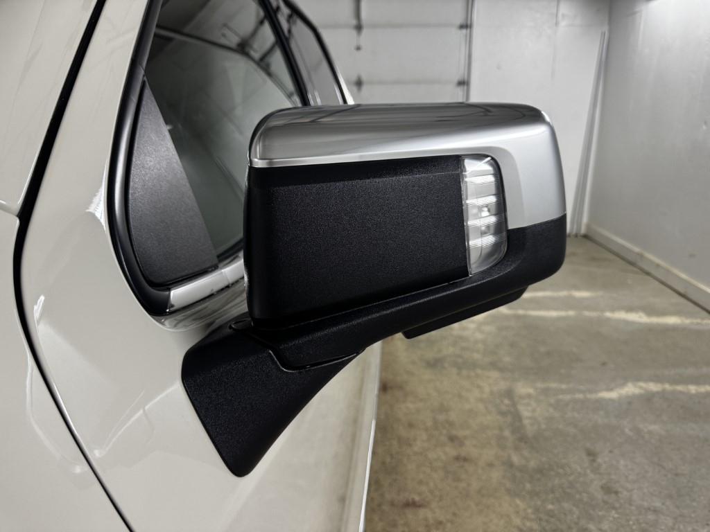 2026 Chevrolet Silverado 1500 High Country - Photo 15