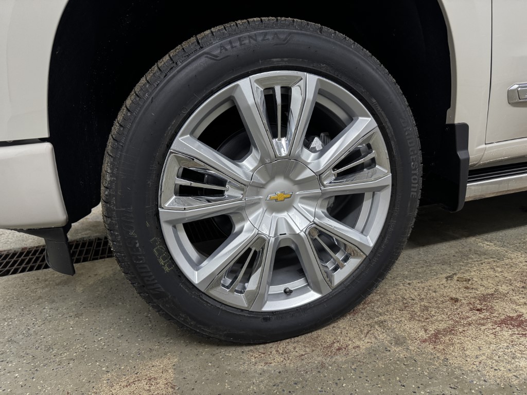 2026 Chevrolet Silverado 1500 High Country - Photo 13