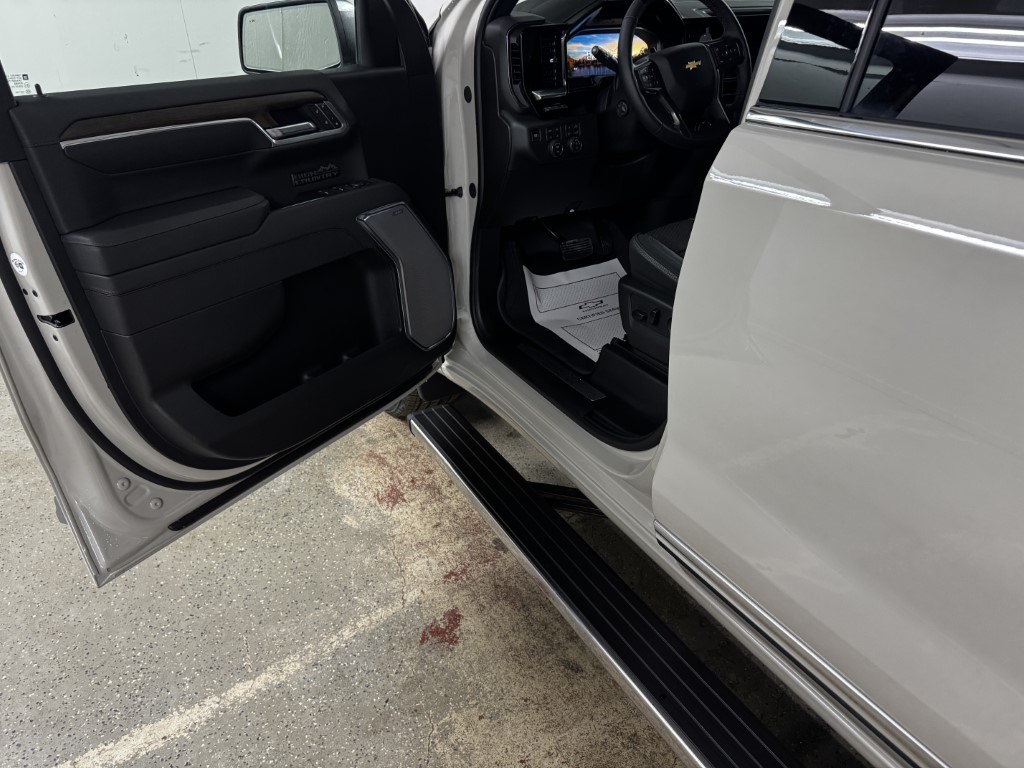 2026 Chevrolet Silverado 1500 High Country - Photo 19