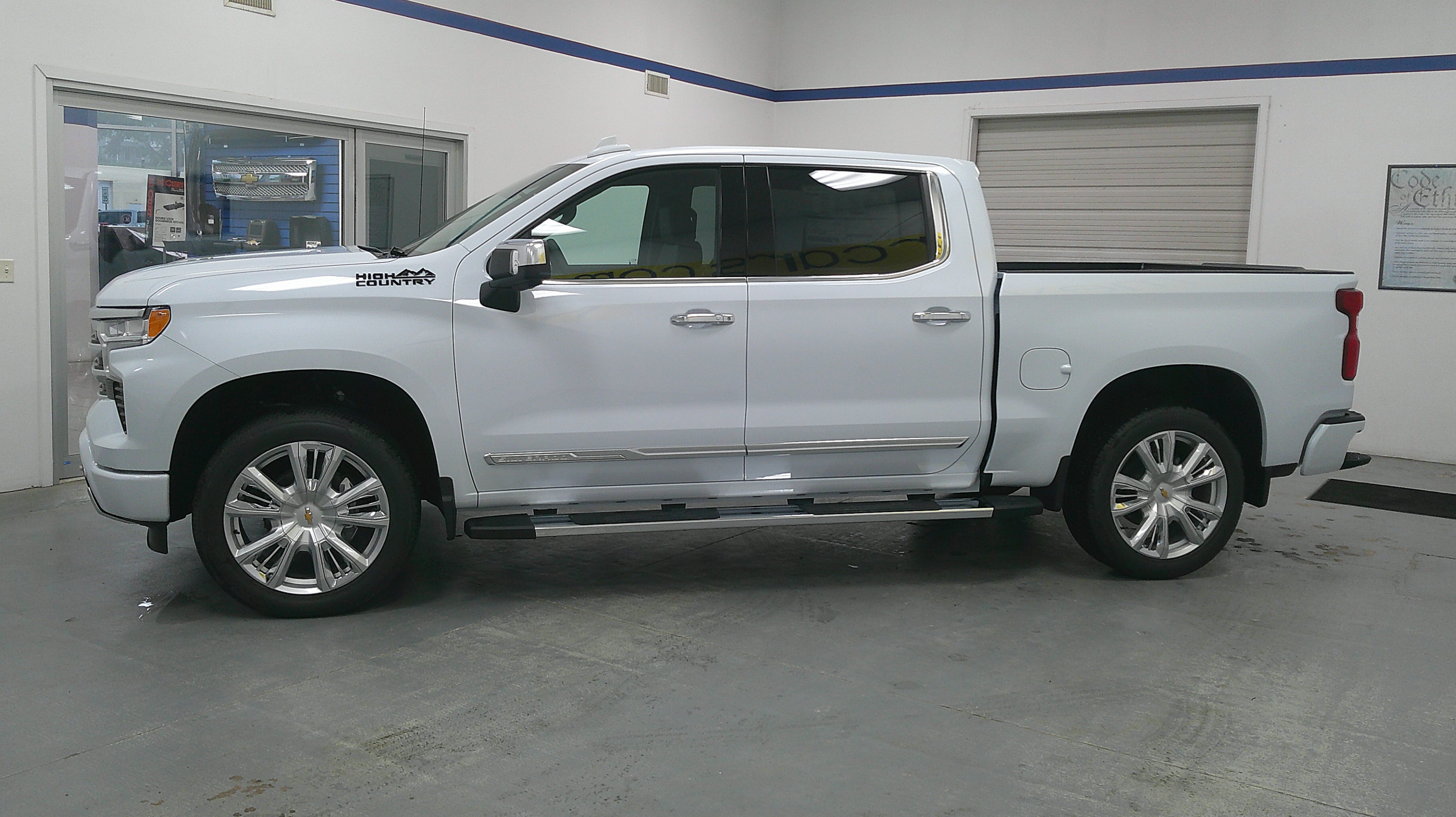 2026 Chevrolet Silverado 1500 High Country - Photo 10