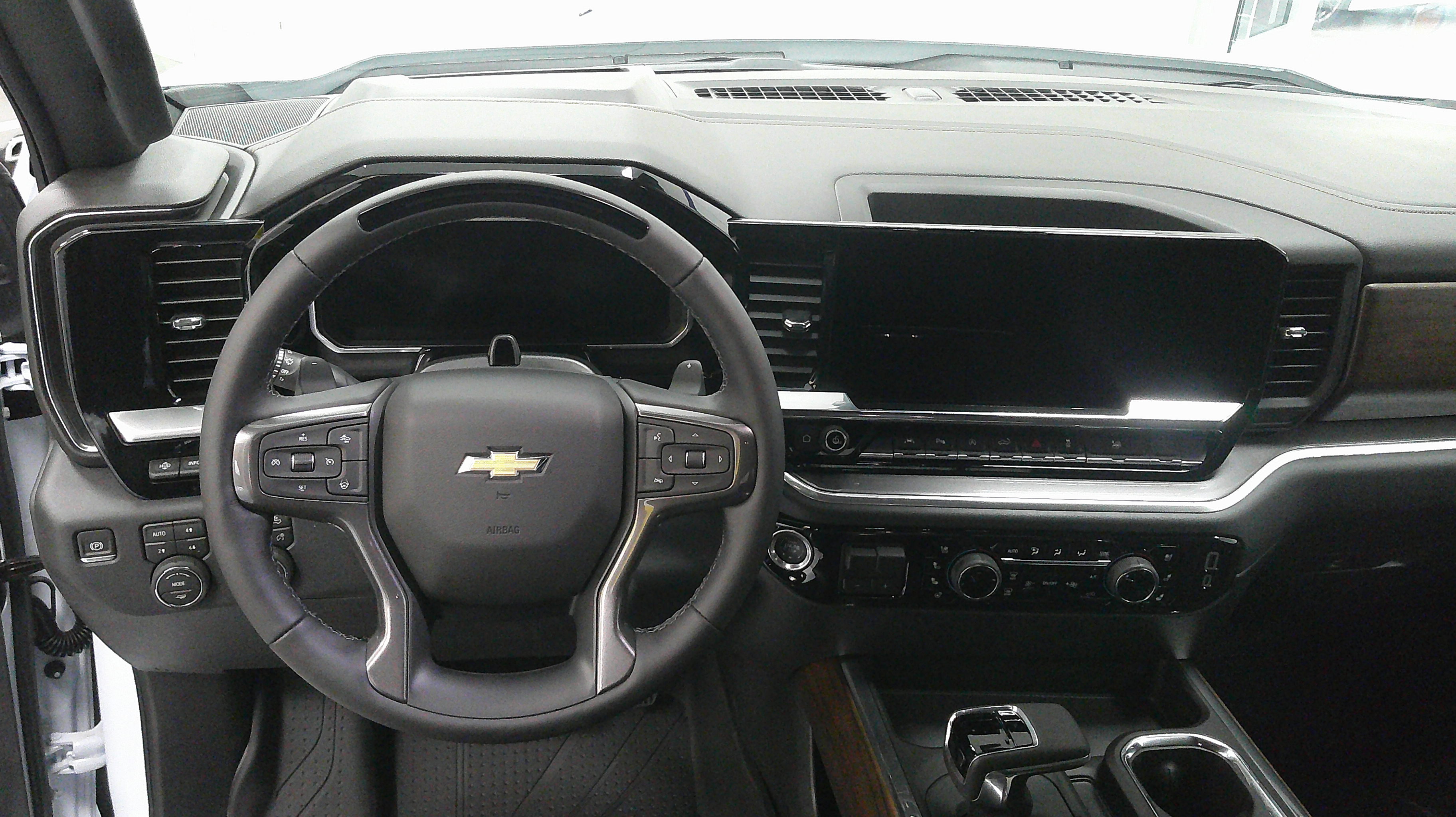 2026 Chevrolet Silverado 1500 High Country - Photo 16